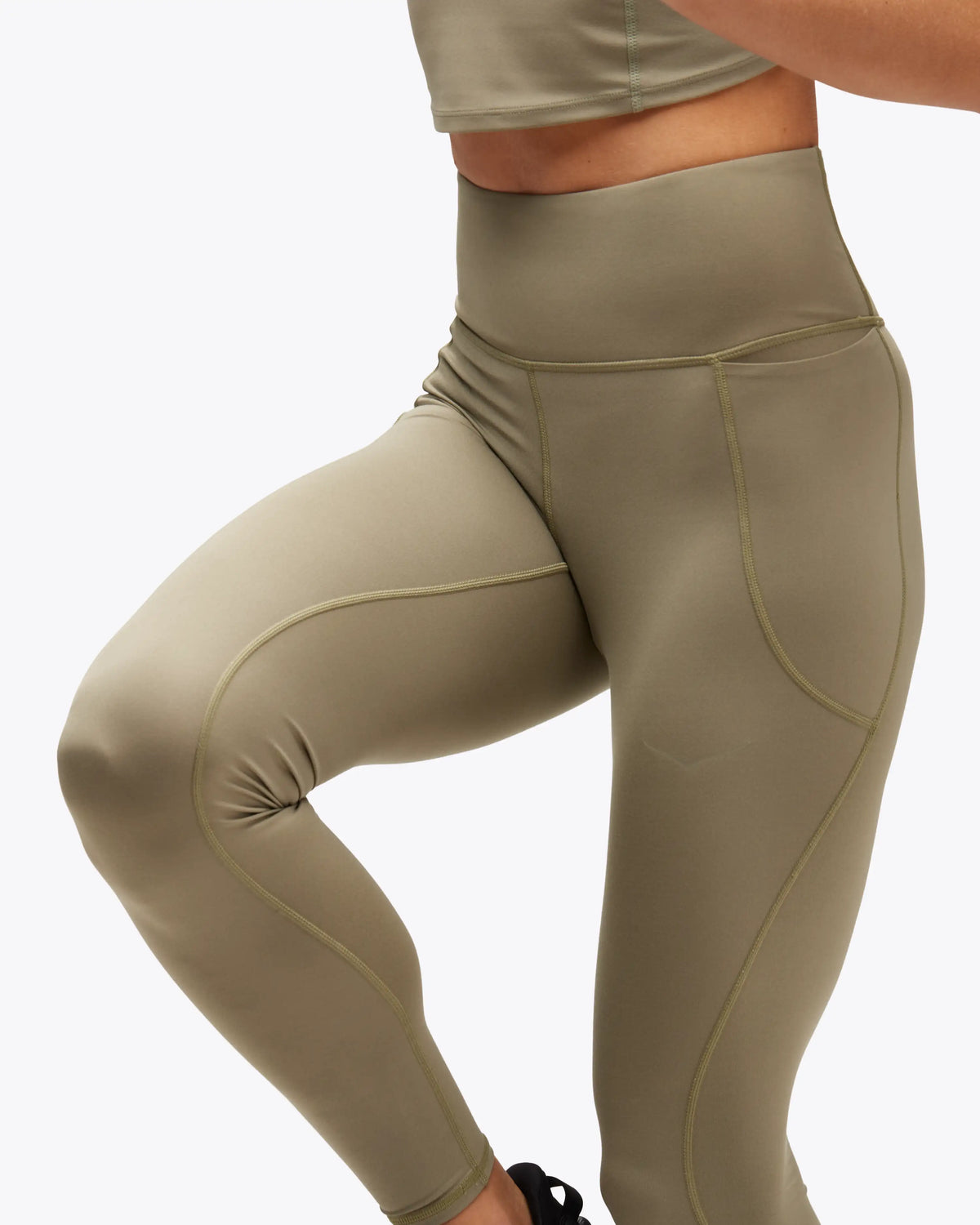 Women's Elaro Knit Tight 27"