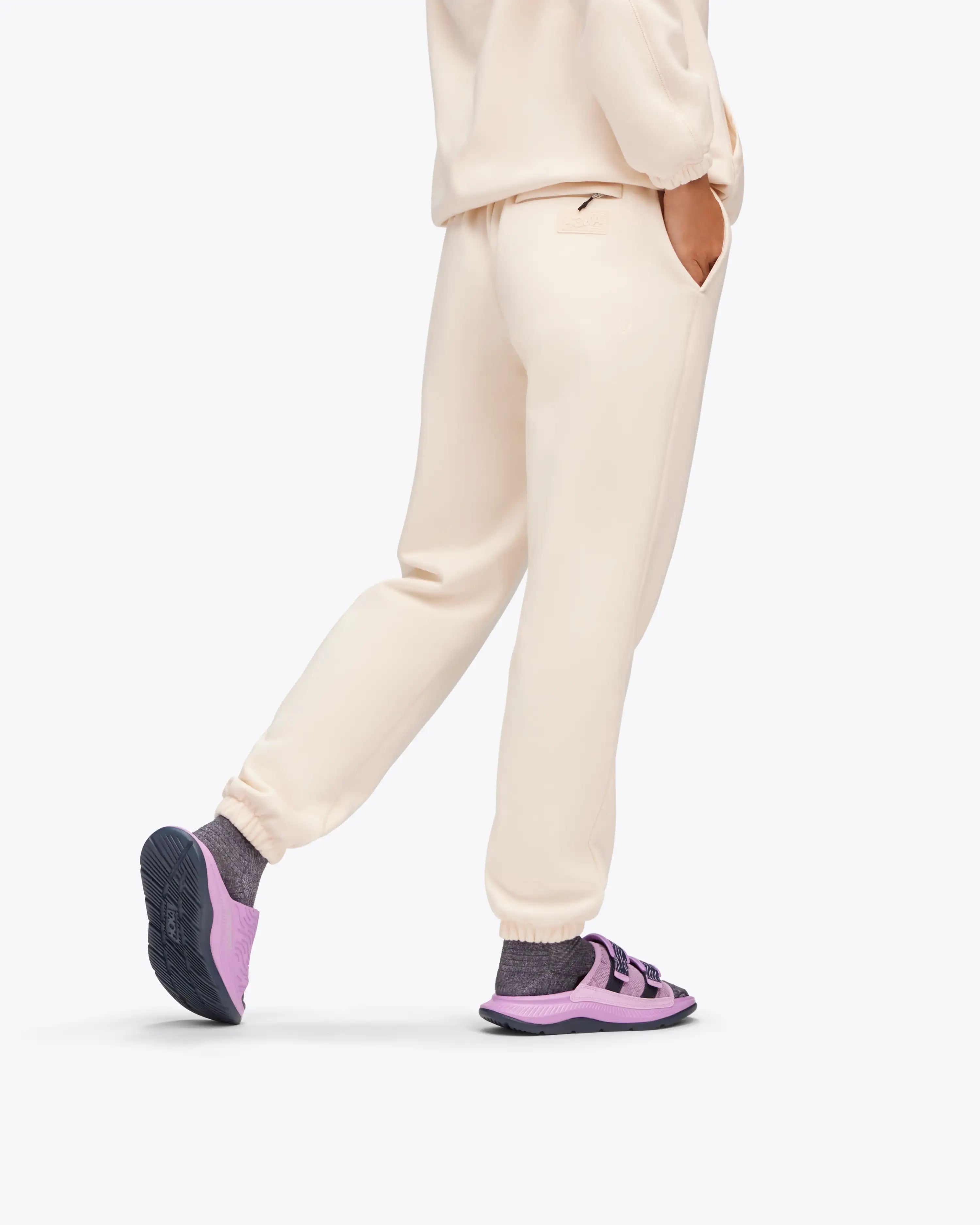 Unisex HOKA Essential Jogger