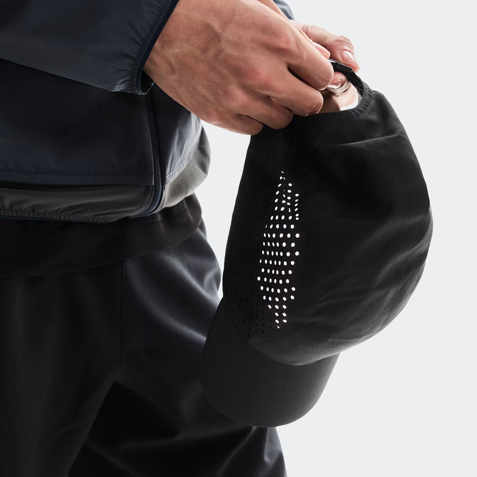 On Lightweight Cap Black