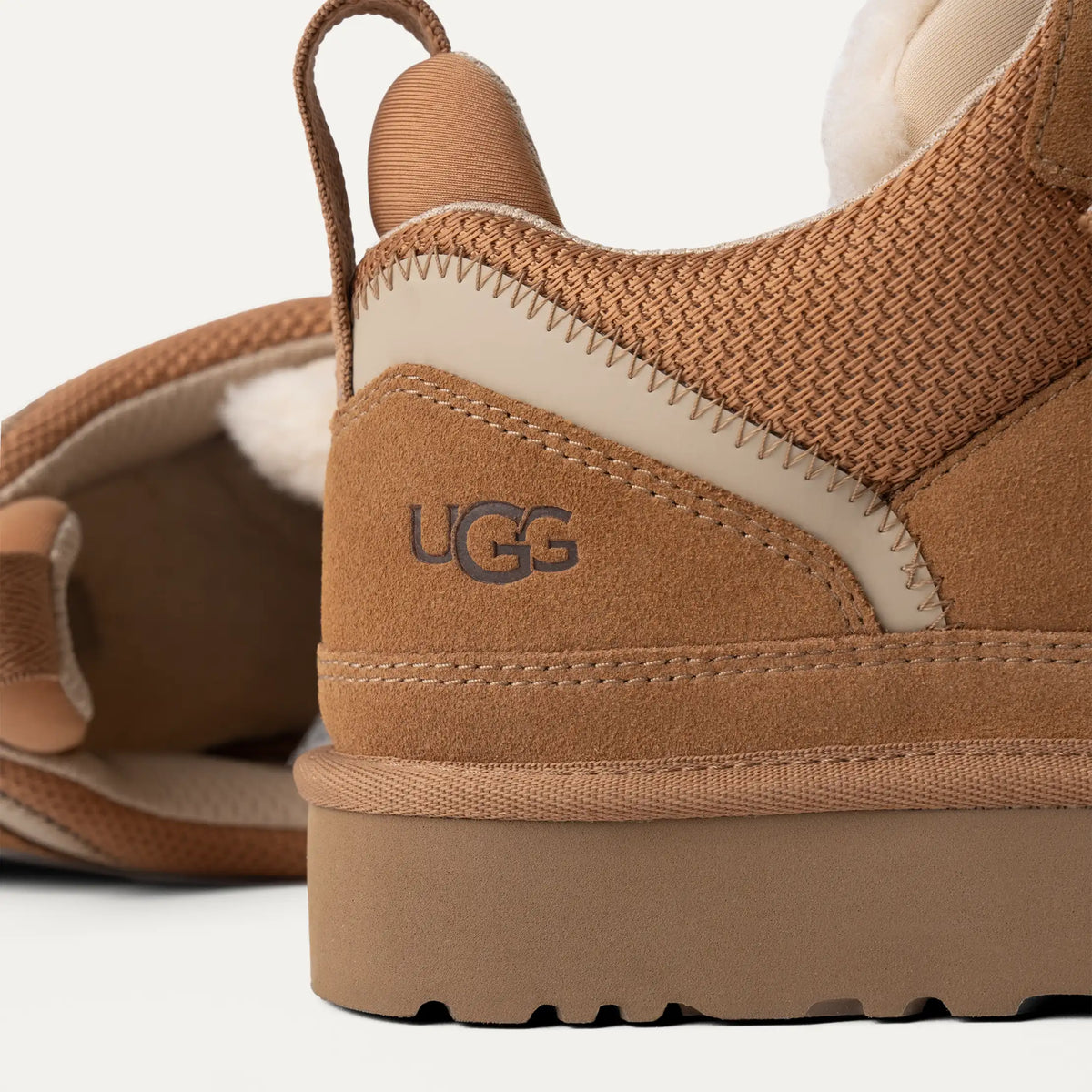 Women's UGG Lowmel Chestnut, sole
