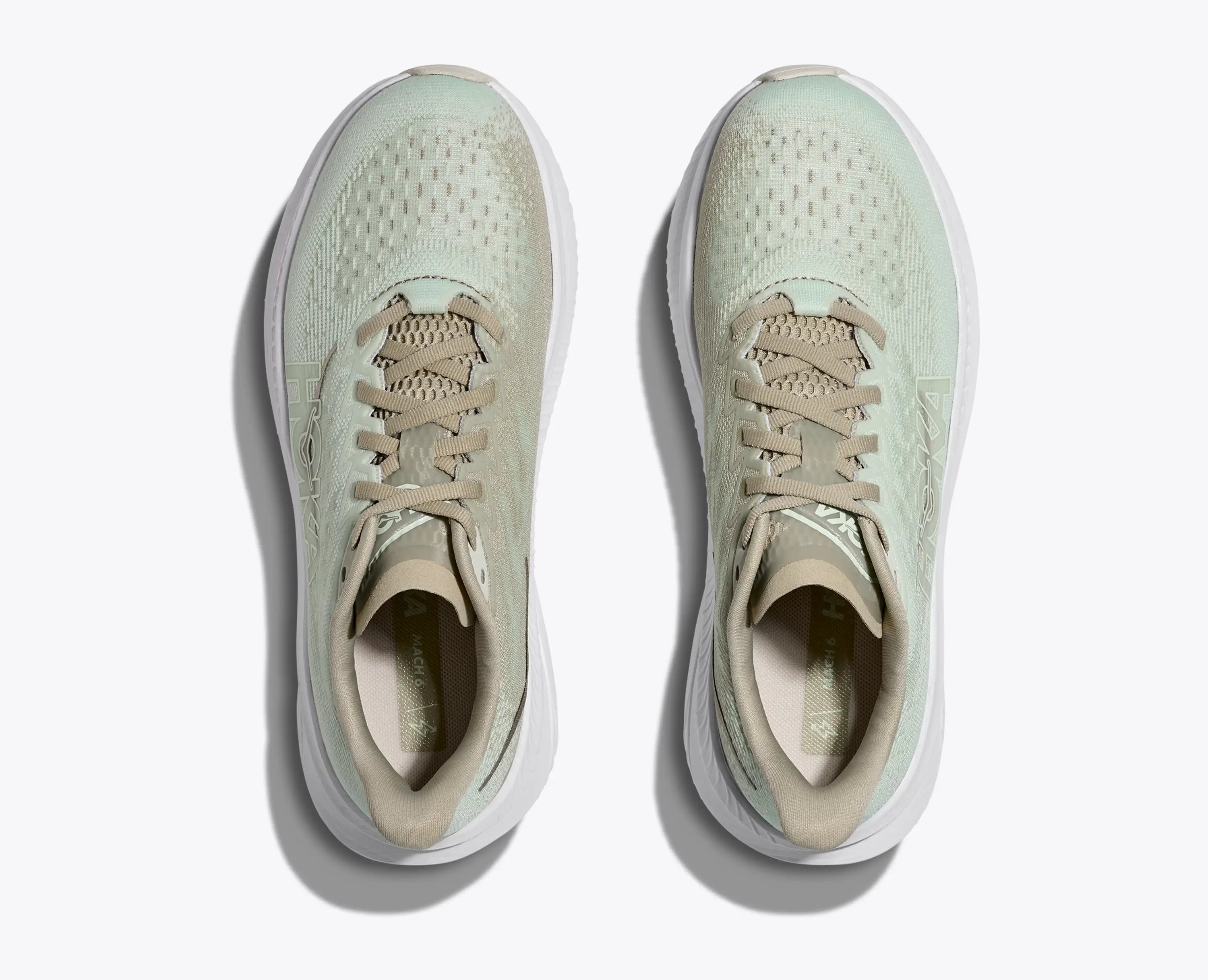 Hoka Women'S Mach 6 Oyster Mushroom Truffle Salt
