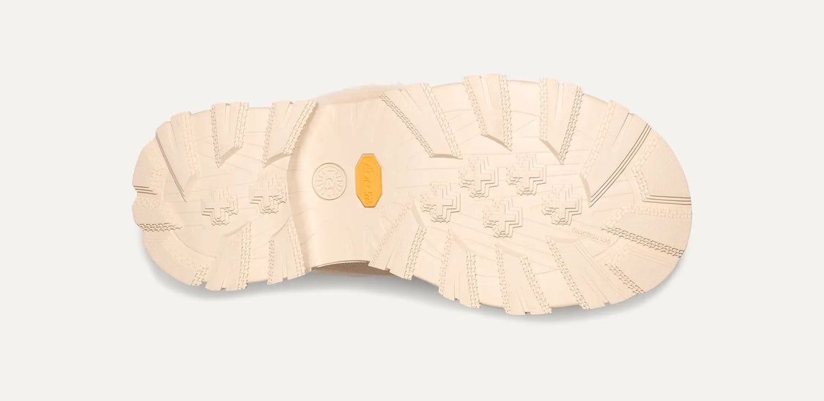 Ugg Adirondack Meridian Hiker Sand