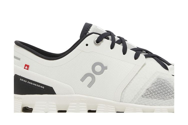 On Running Cloud X 3 Ivory Black