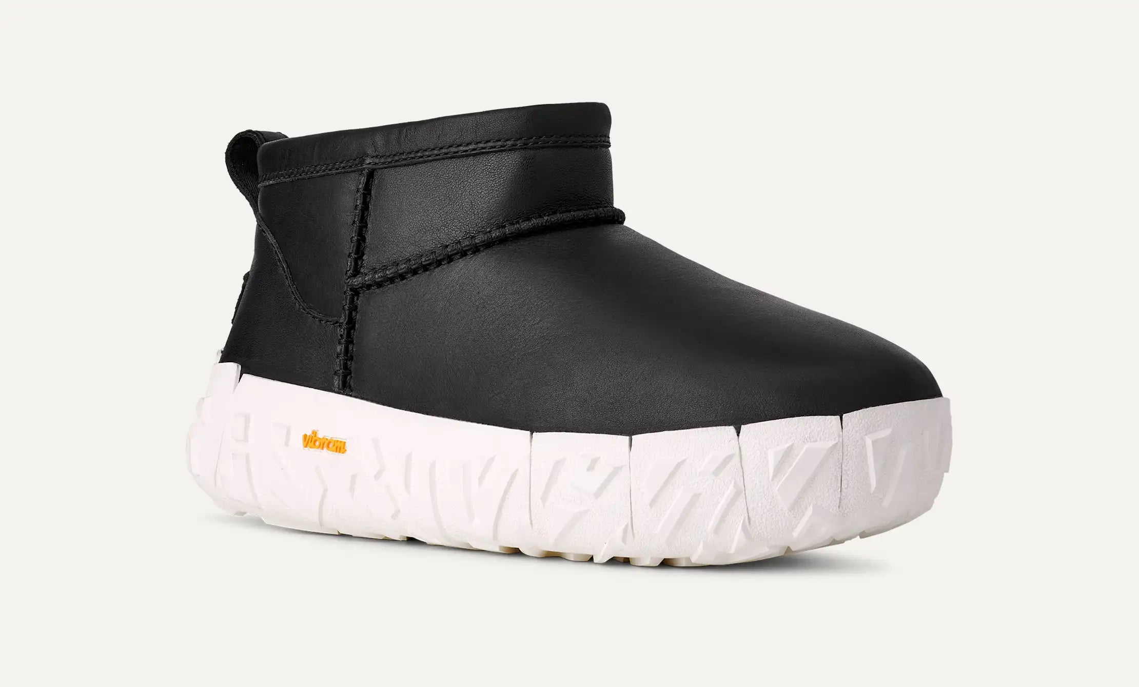 Ugg Classic Ultra Mini Wrap Tech Noir Black / Jasmine
