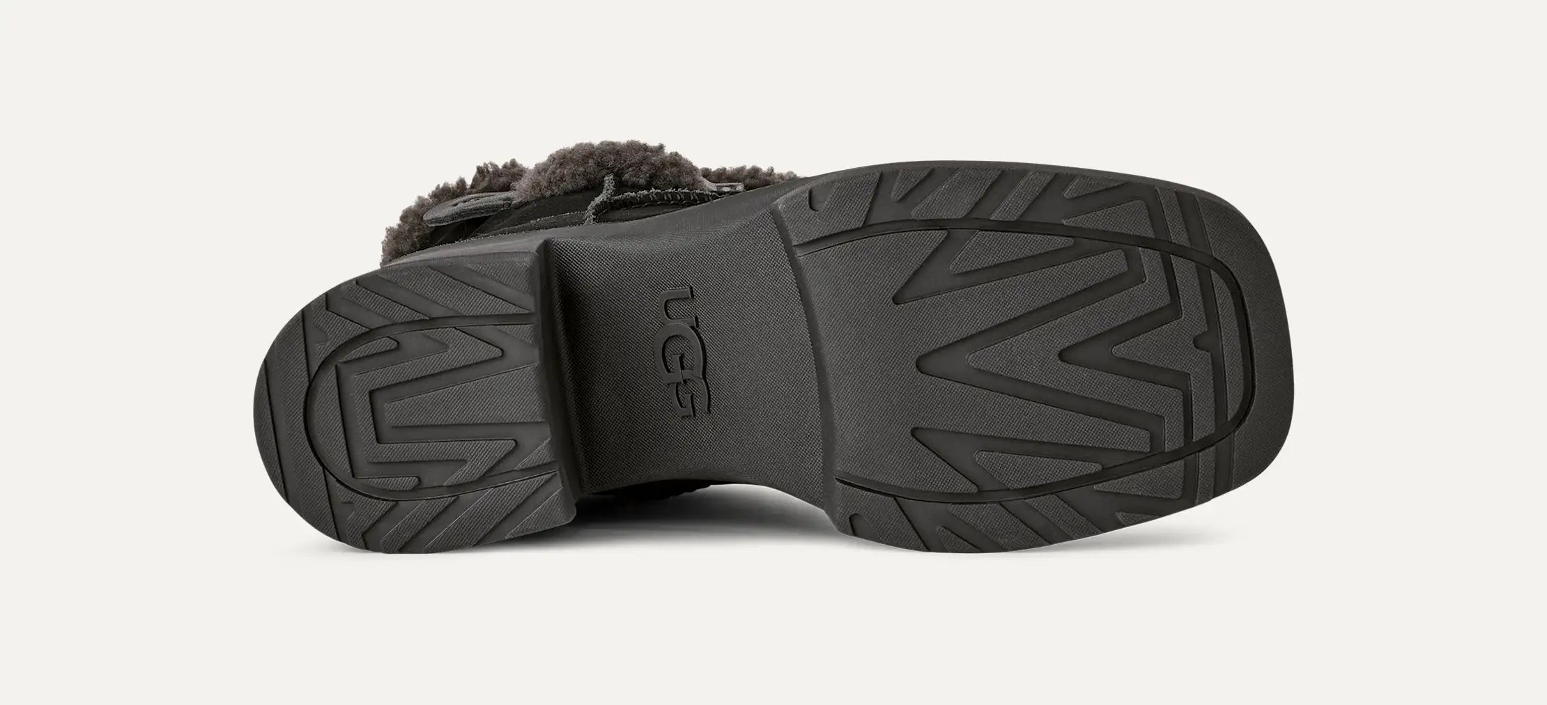 Ugg Moxy Pull On Black