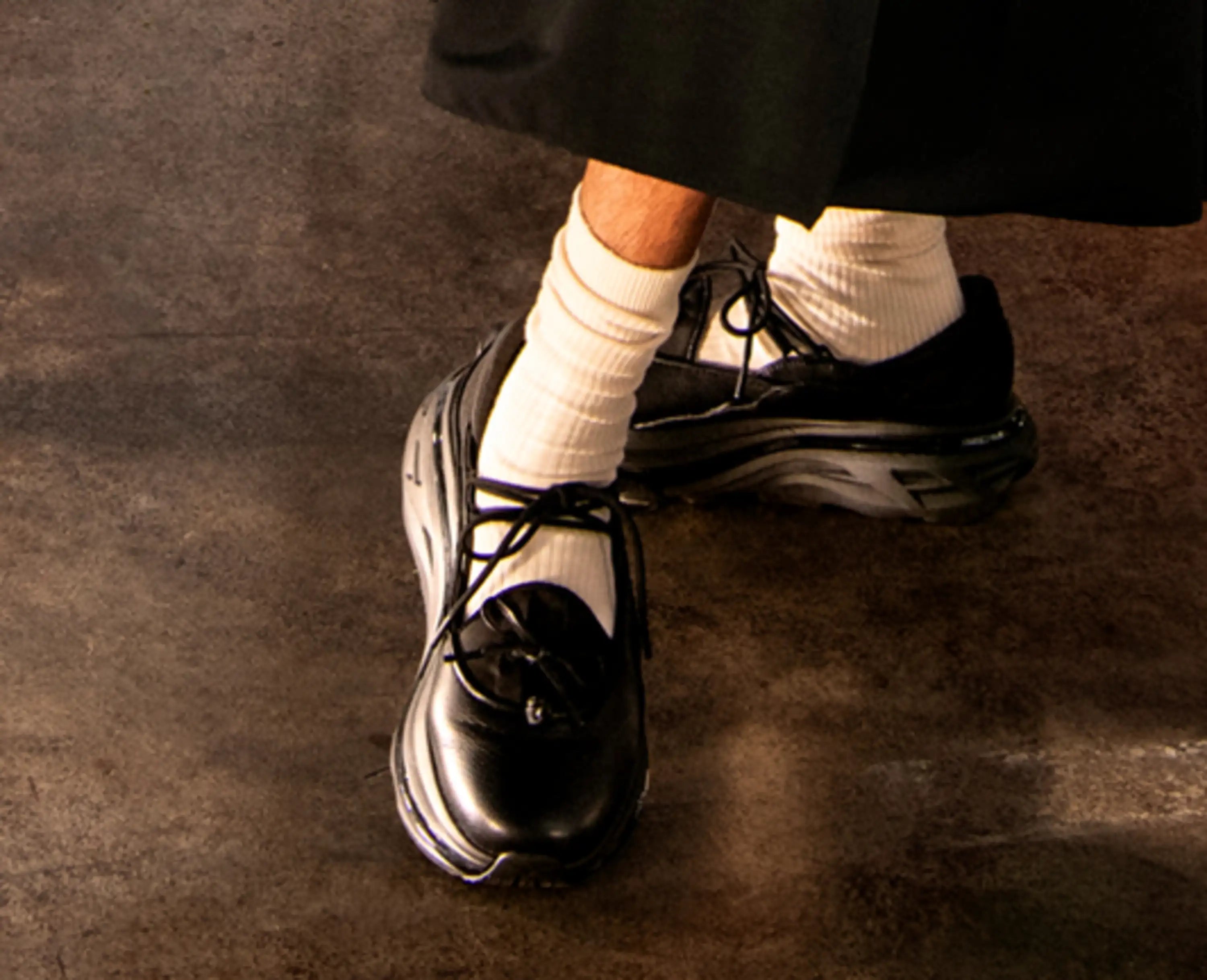 Hoka Bondi Mary Jane Black Black