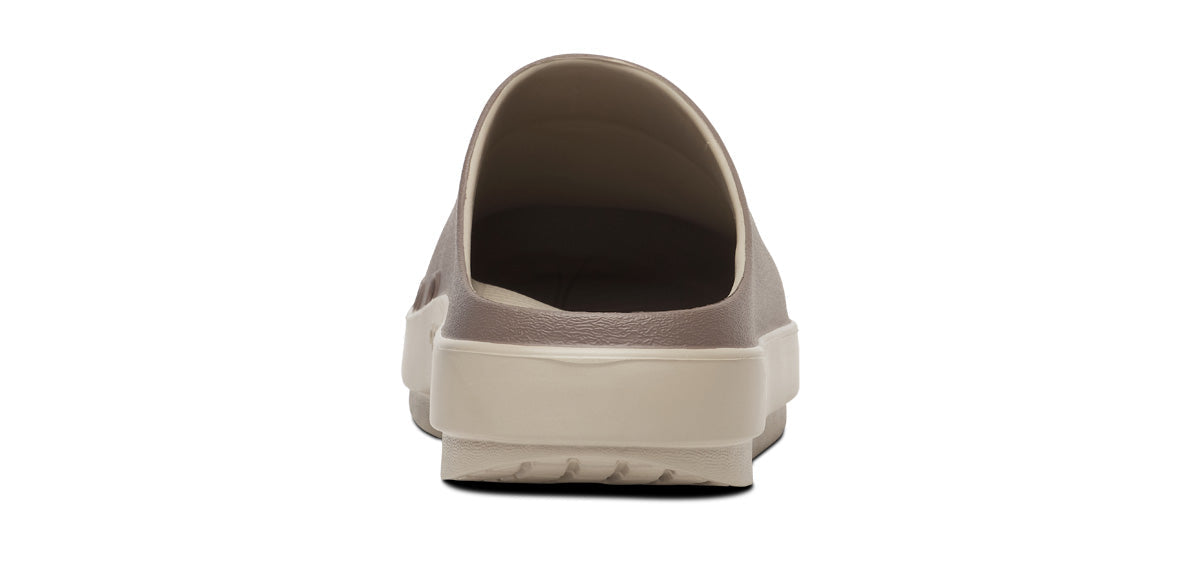 Oofos Men's Luxe Clog Nomad & Portobello