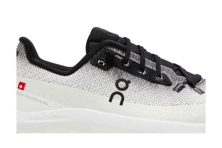 On Running Cloudtilt Black Ivory (Women's)