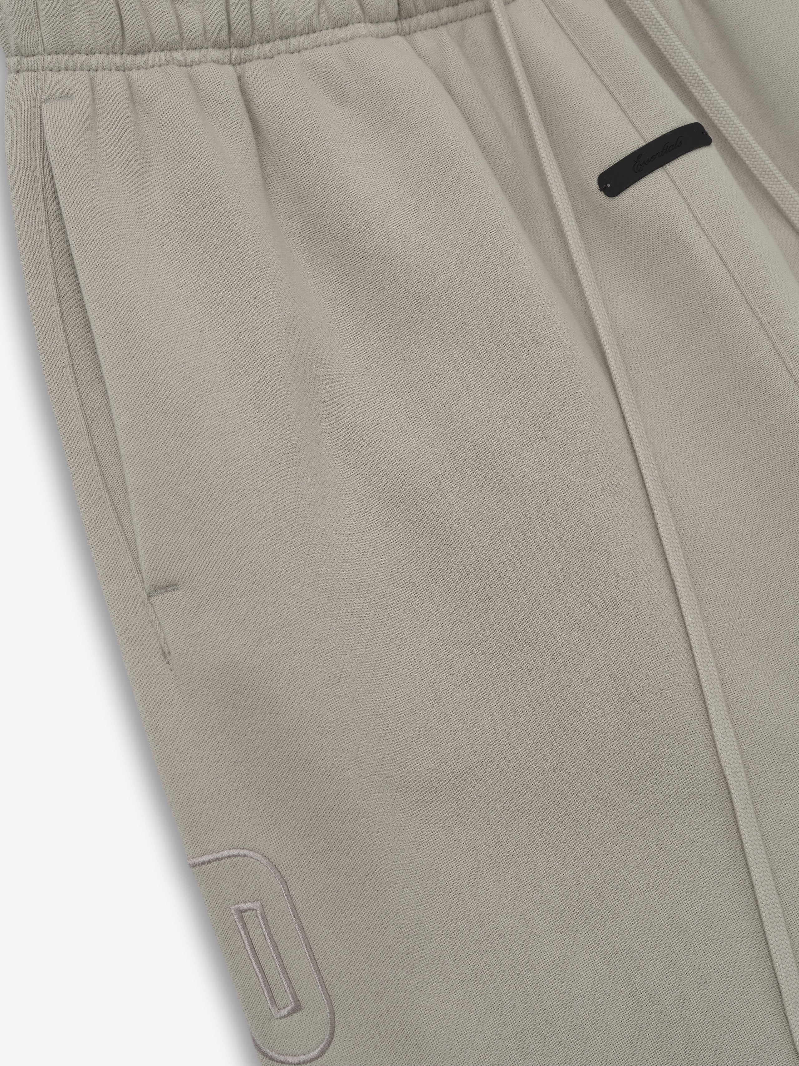 Essentials Active Trace Relaxed Sweatpant Seal