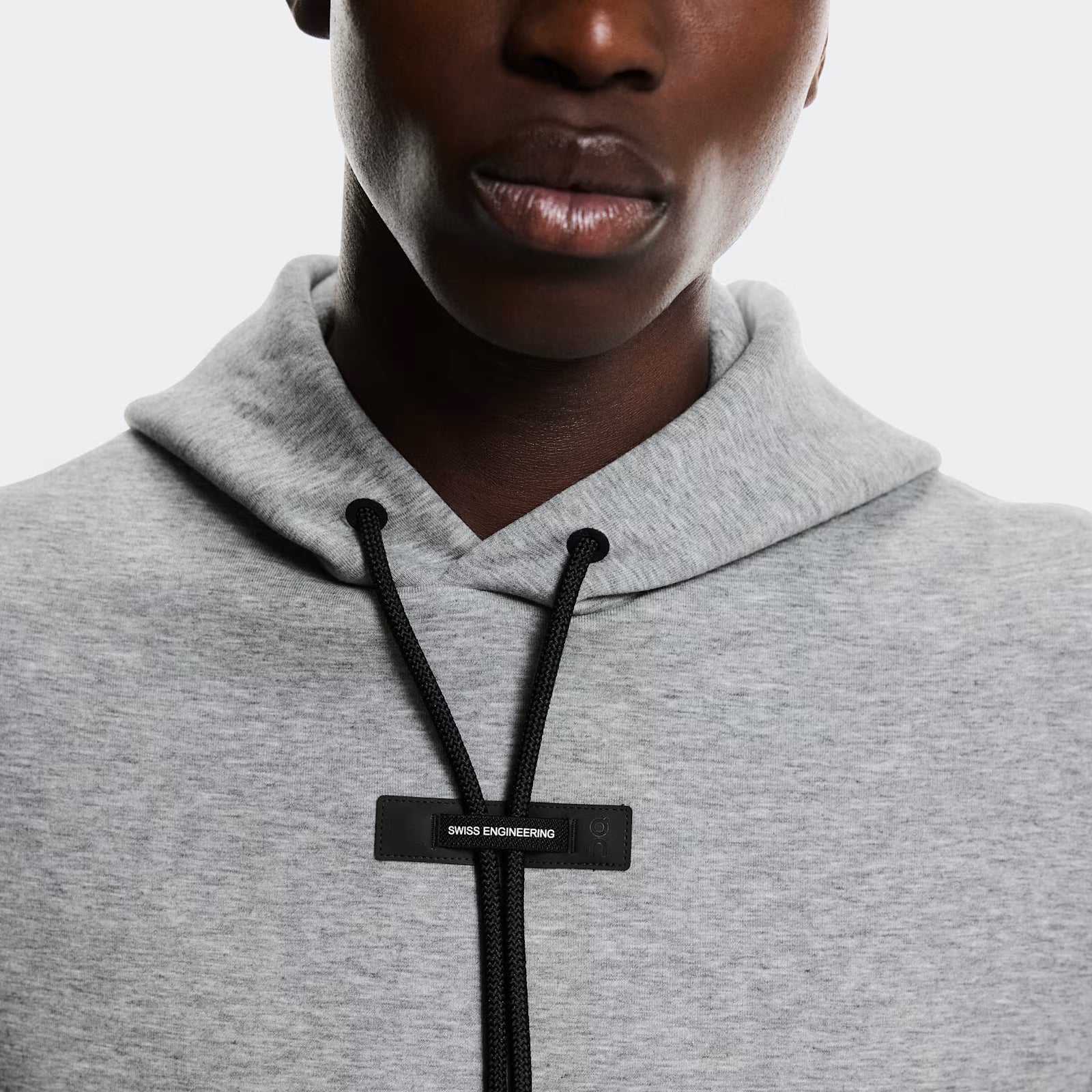 On Focus Tech Hoodie Basalt