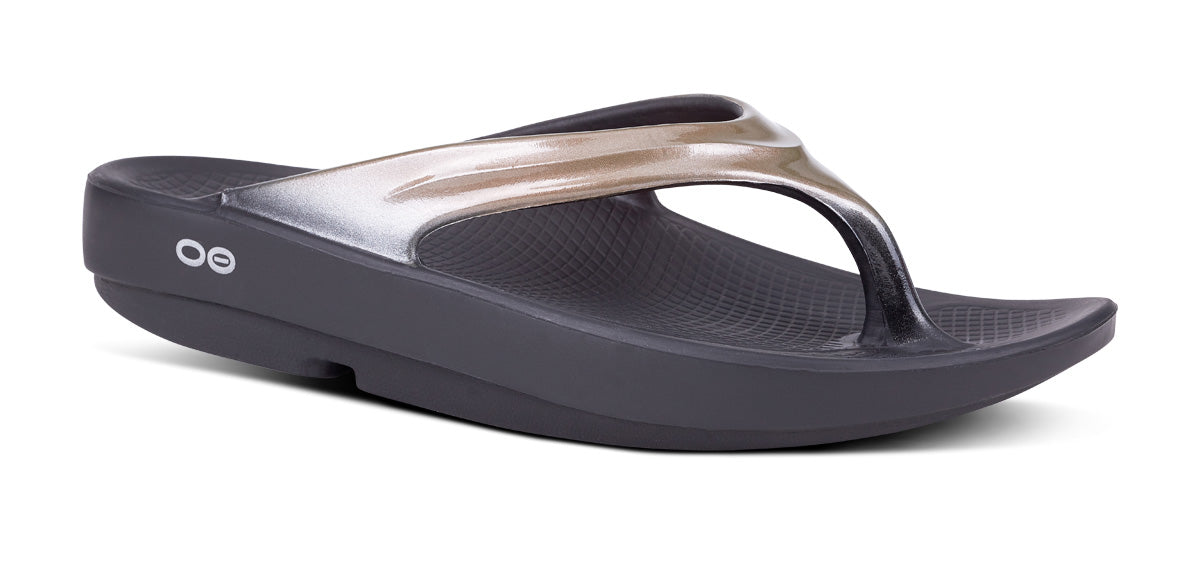 Oofos Women's Luxe Sandal Latte