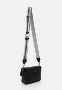 Valentino Re Cross Body Bag Nero