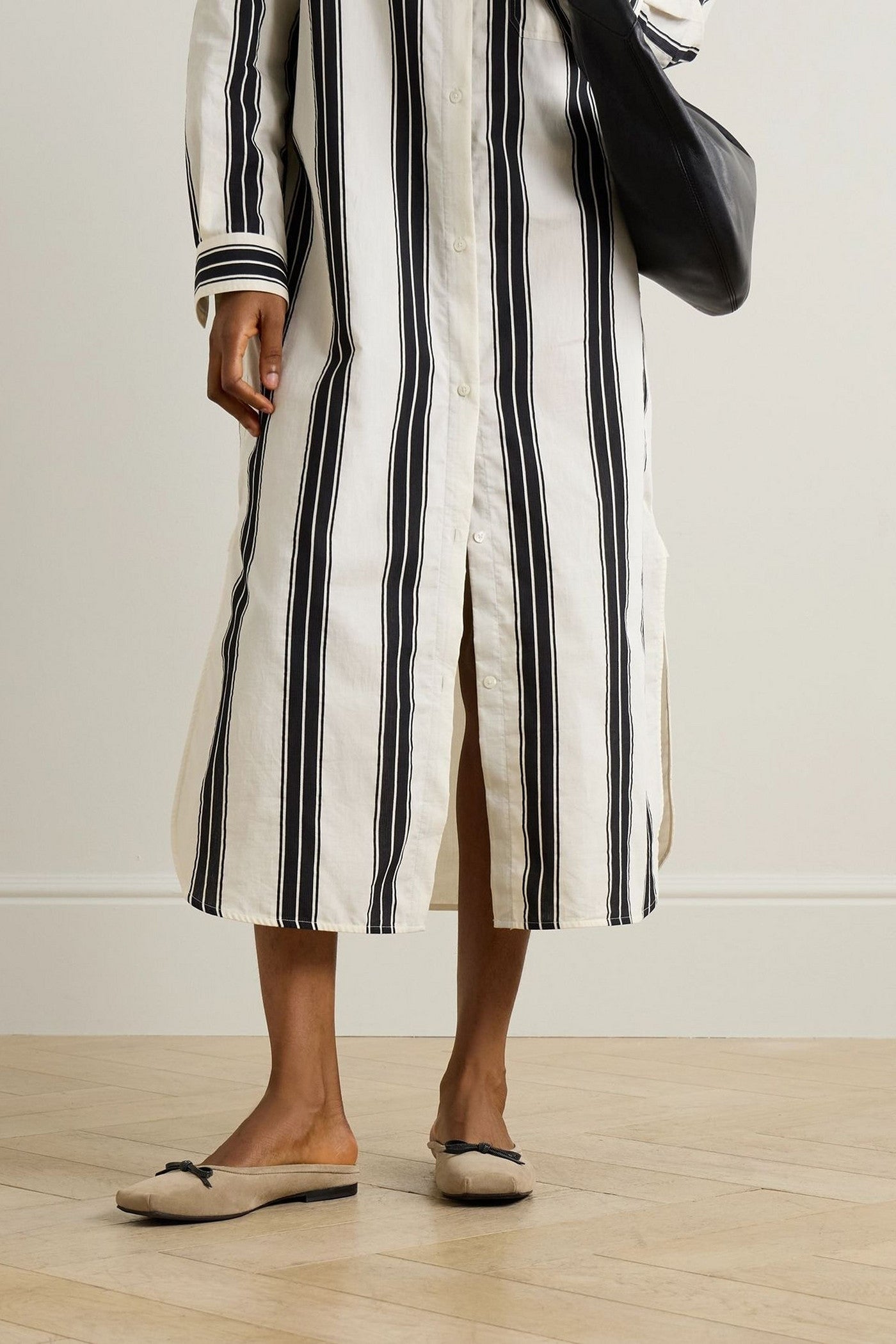 Brunello Cucinelli Bow-Detailed Suede Slippers Beige Women's