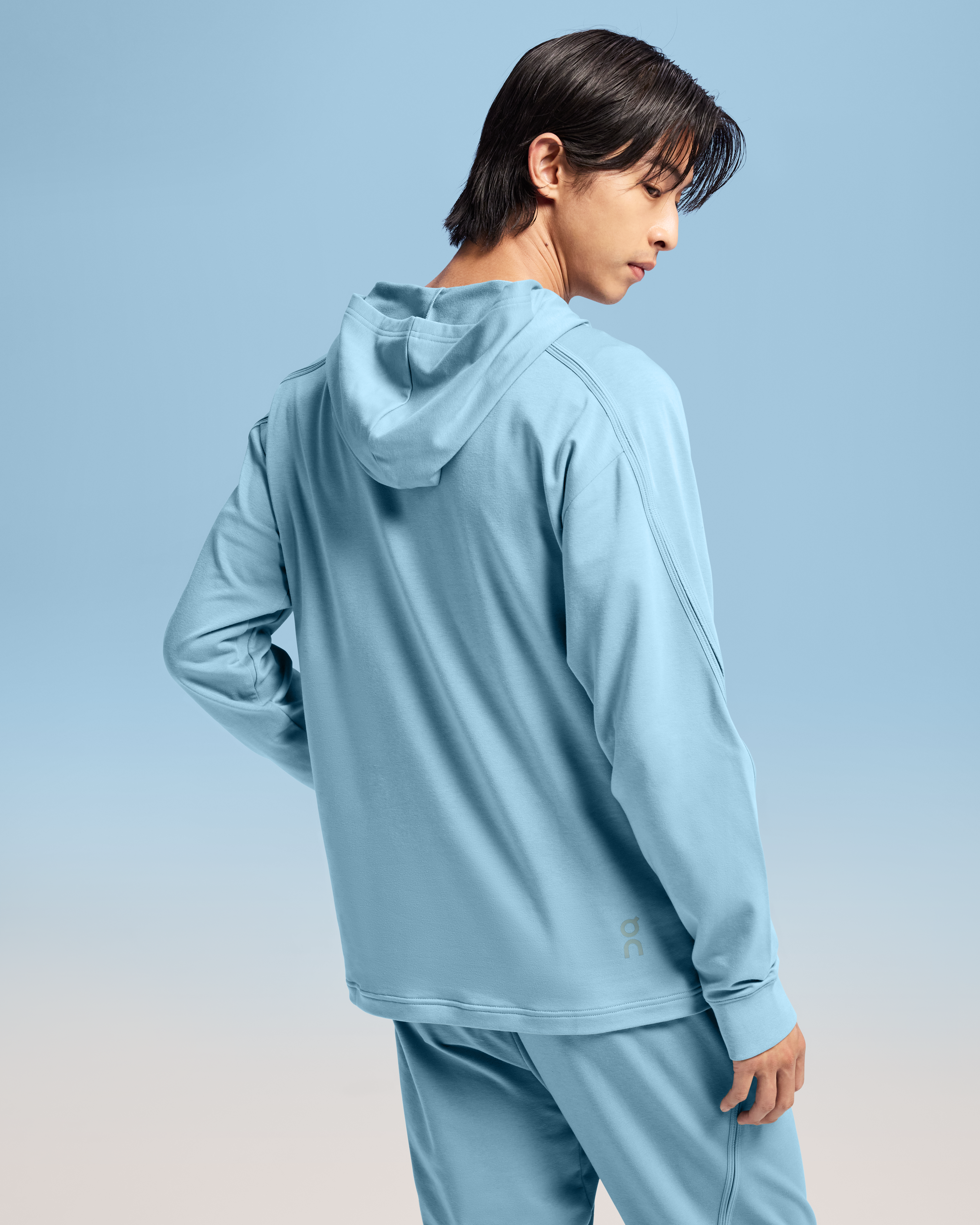 On Movement Hoodie Coast