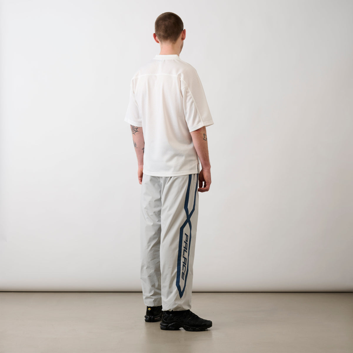 Palace Skateboards Bulldog MESH Jersey White