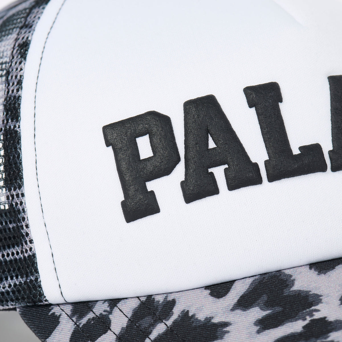 Palace Skateboards UNI Trucker Leopard Black