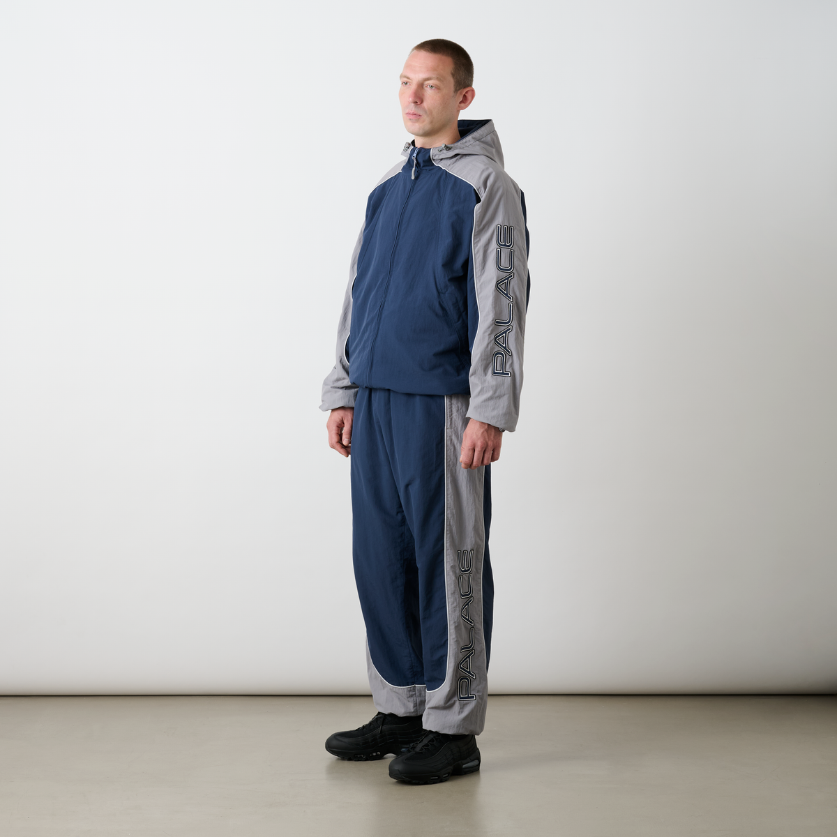 Palace Skateboards Piped Shell Jacket NAVY