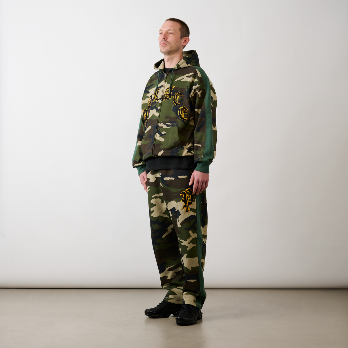 Palace Skateboards Legacy ZIP HOOD Woodland CAMO
