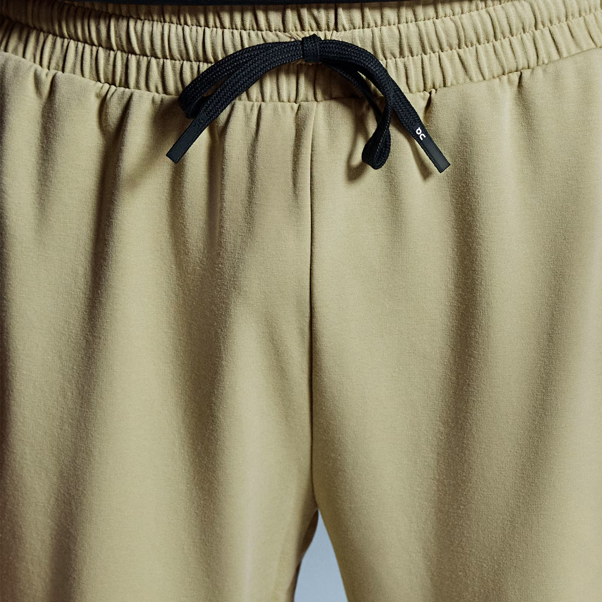 On Studio Joggers Caper