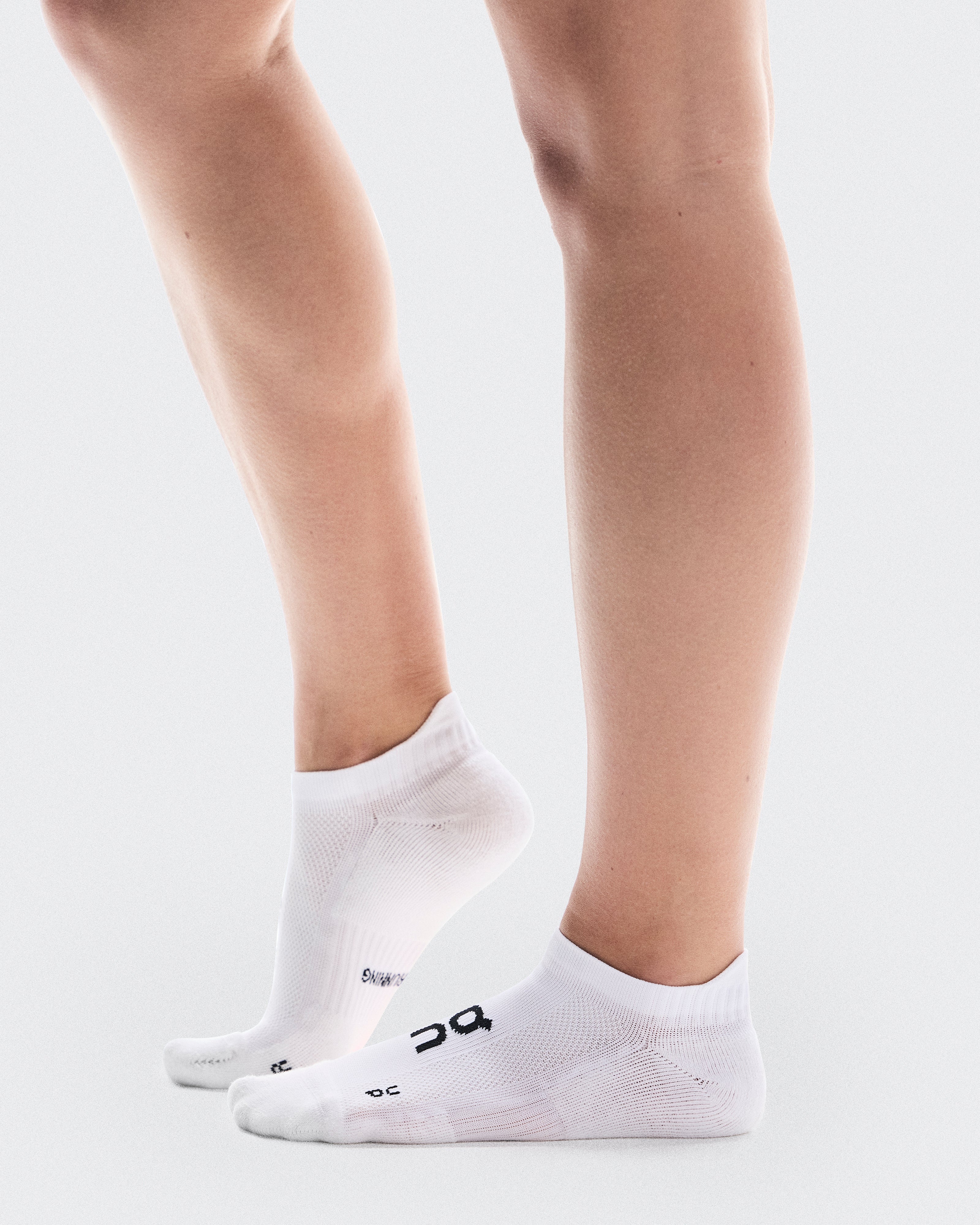 On Core Run Sock Low 2P White