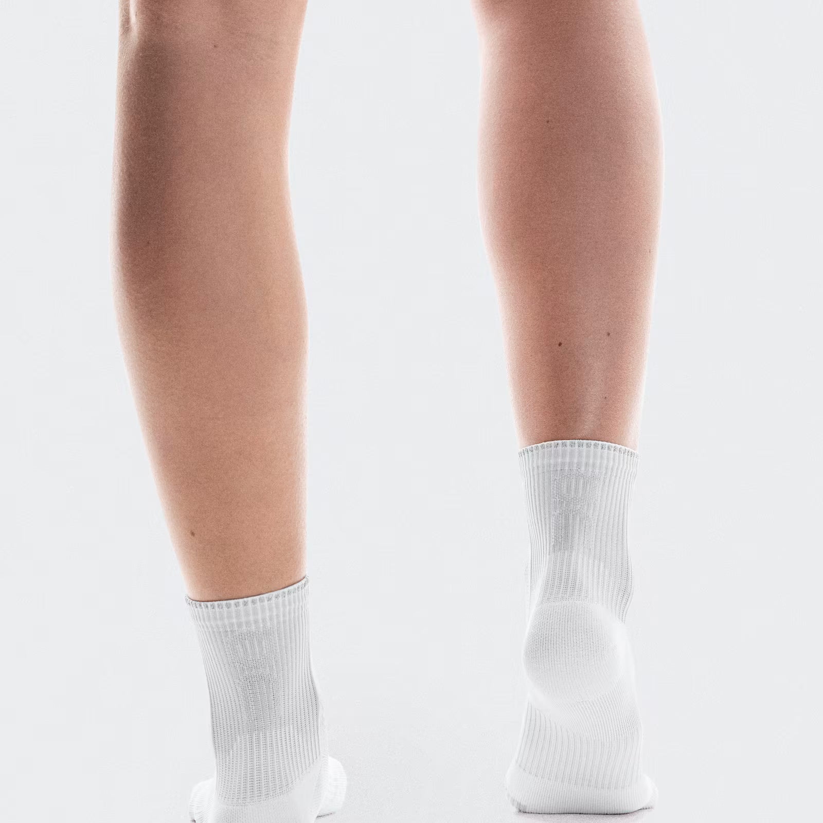 On Performance Run Sock Mid White | Glacier