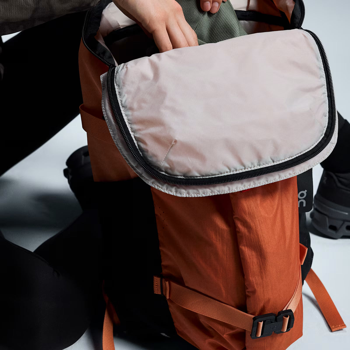 On Speed Pack 24L Elite Desert Glow