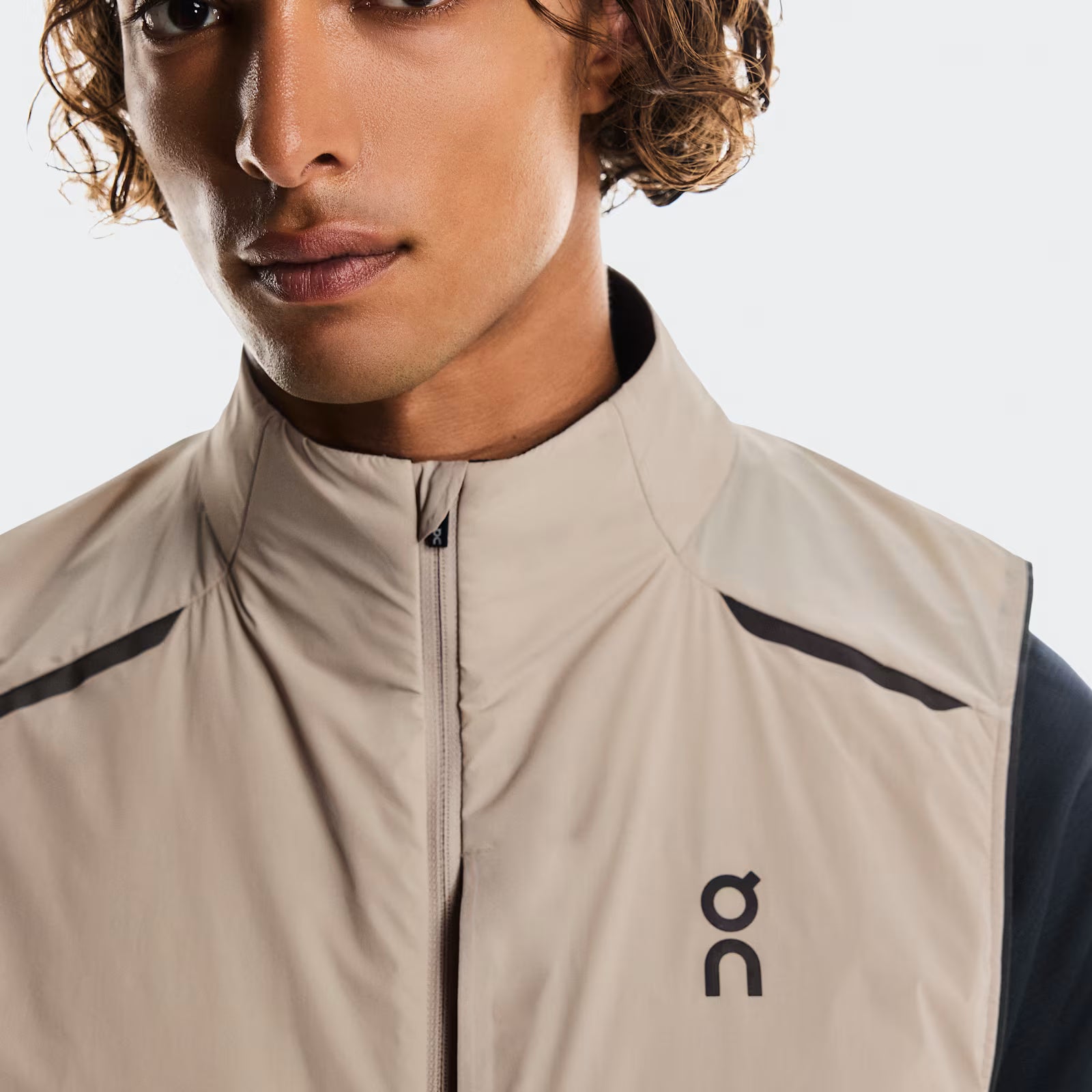 On Weather Vest Desert | Eclipse