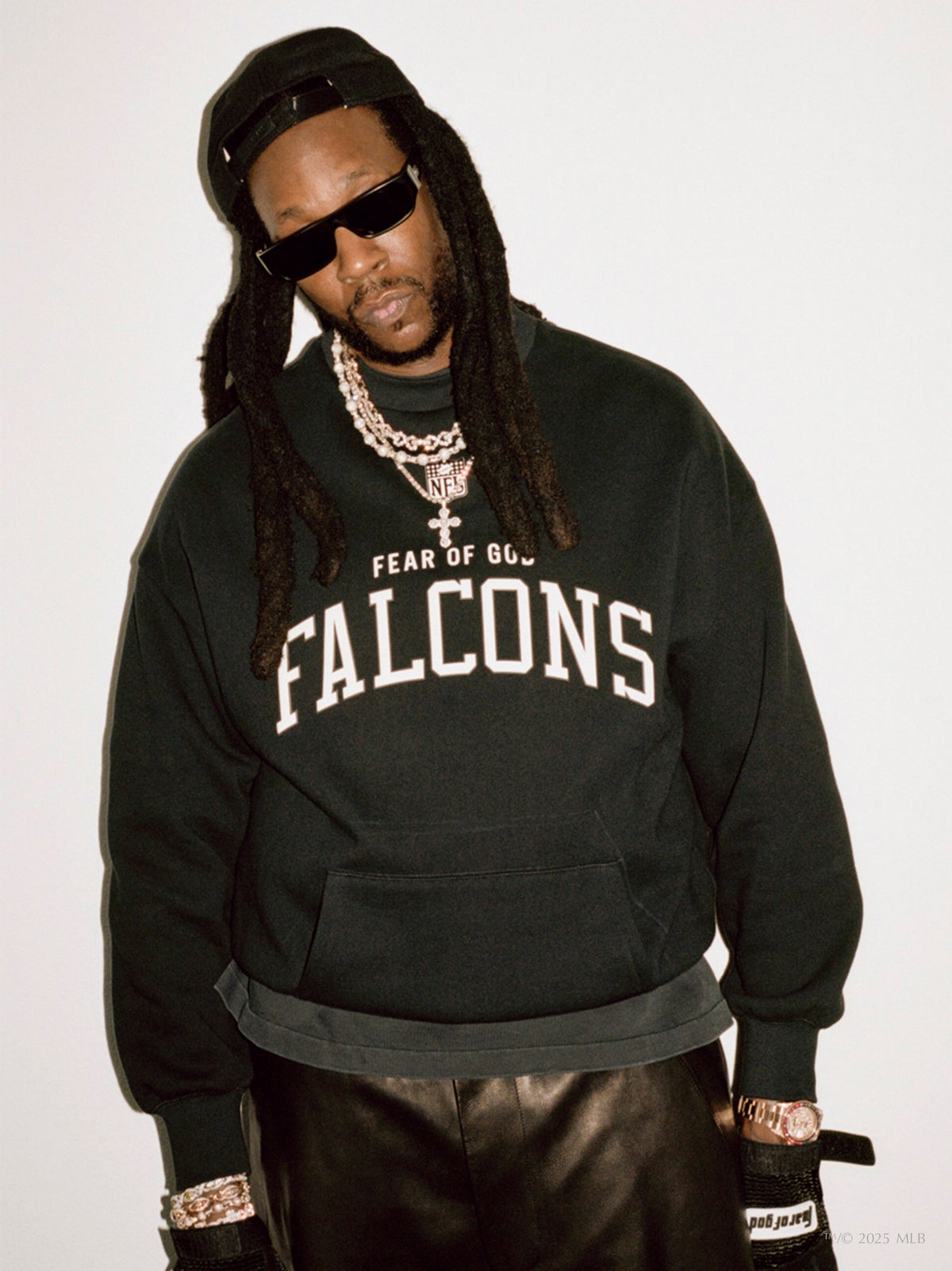 Essentials Essentials Falcons Crewneck Black