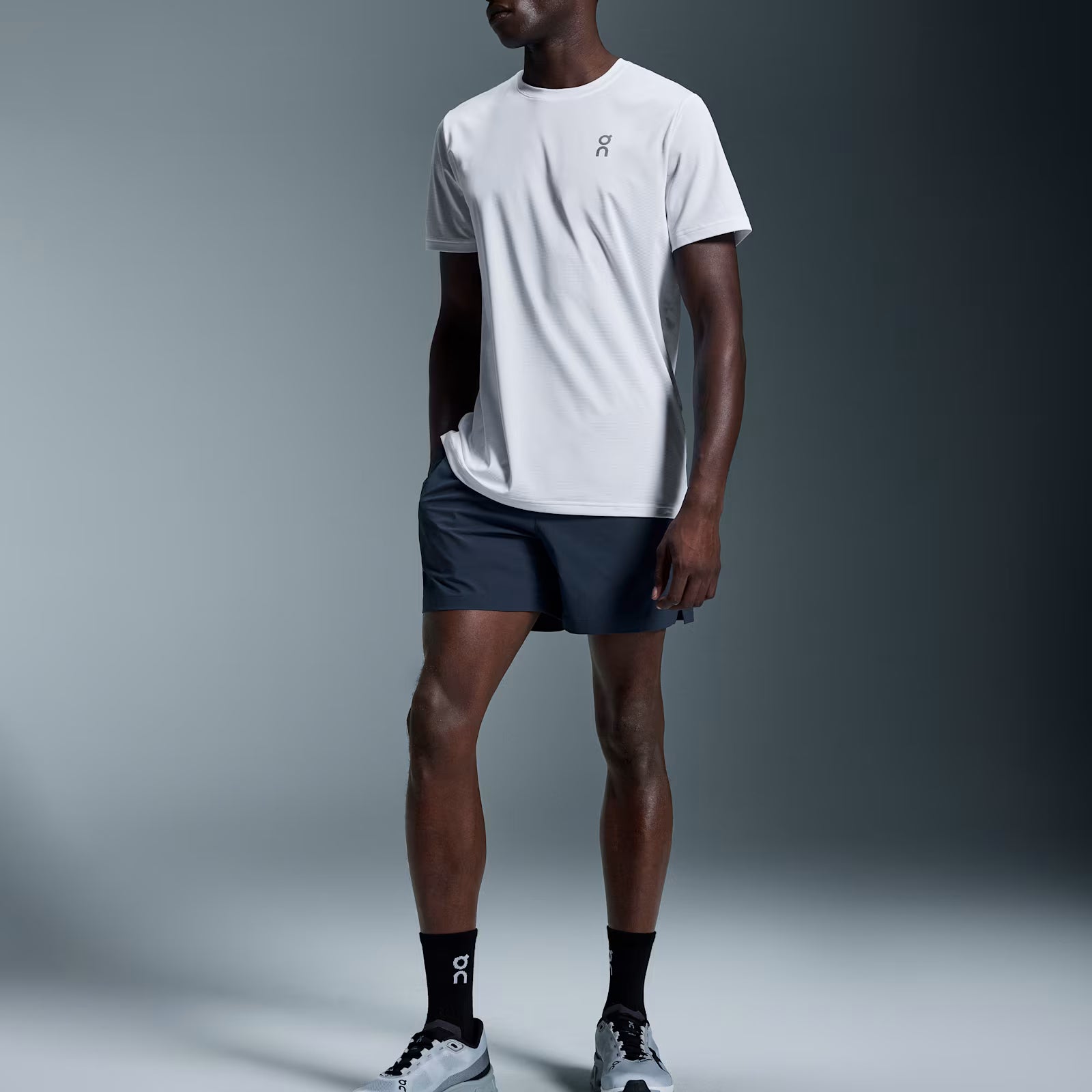 On 7" Core Shorts Midnight