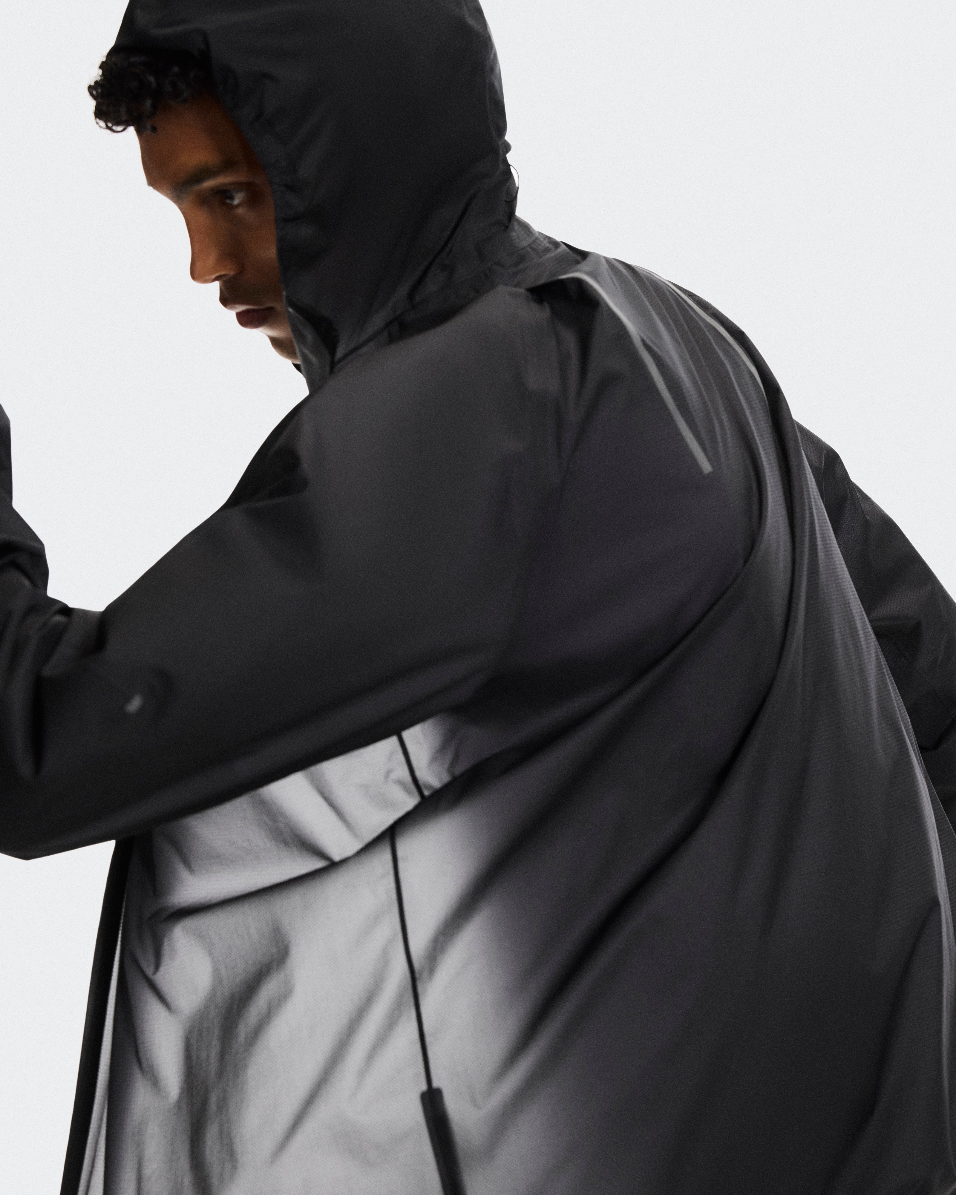 On Ultra Jacket Black