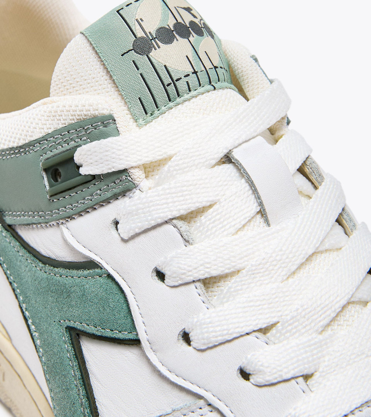 Diadora B.560 Used Iceberg Green