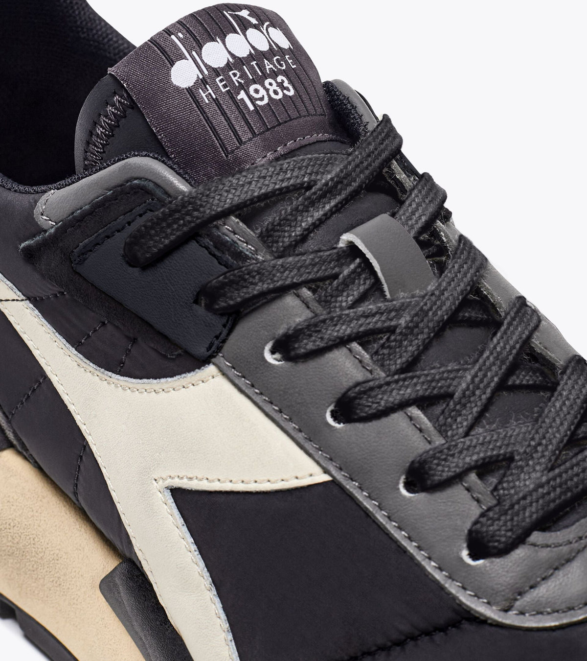 Diadora Mercury Elite Black/White Pristine