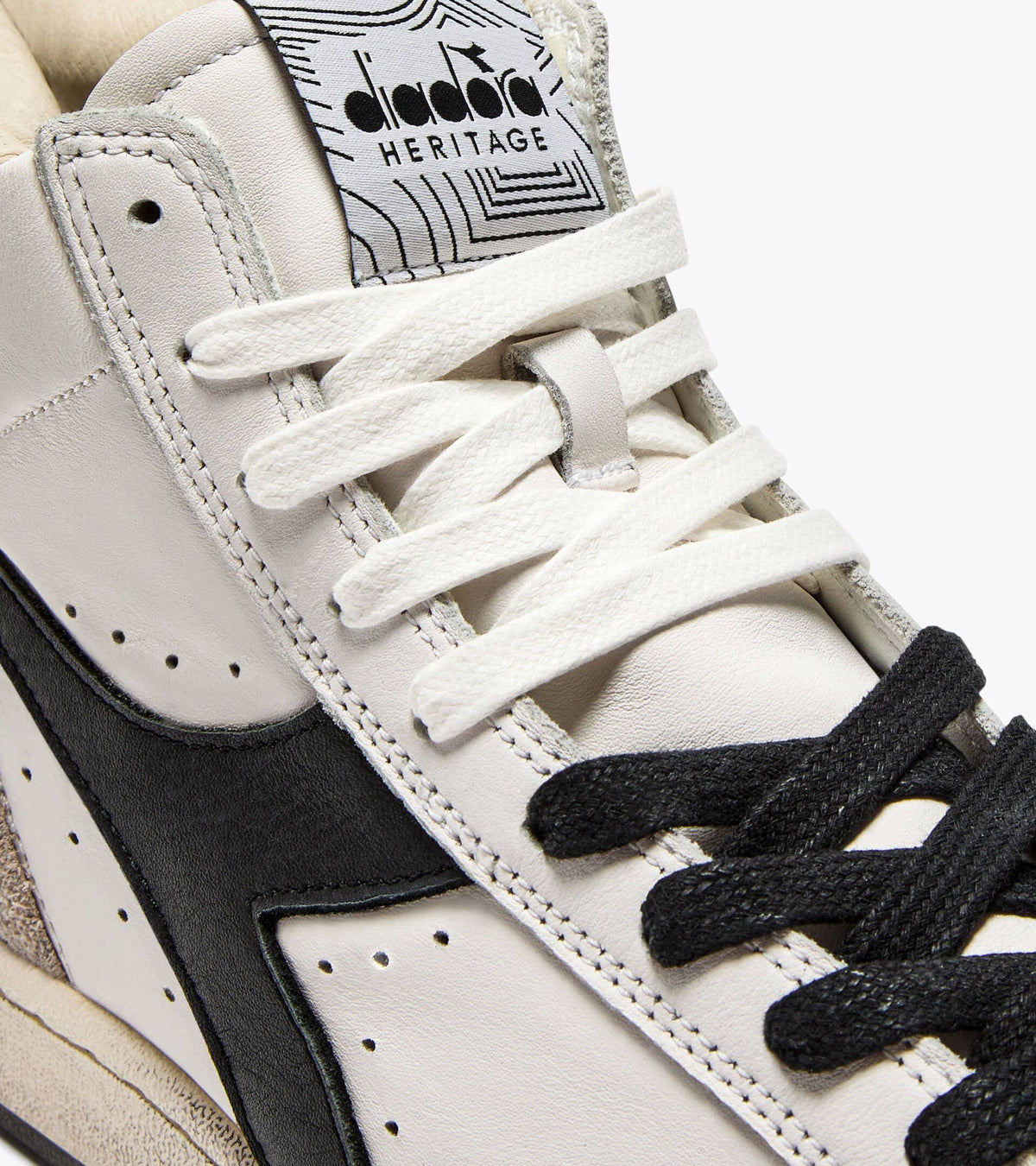 Diadora Prestige High Used White/Black