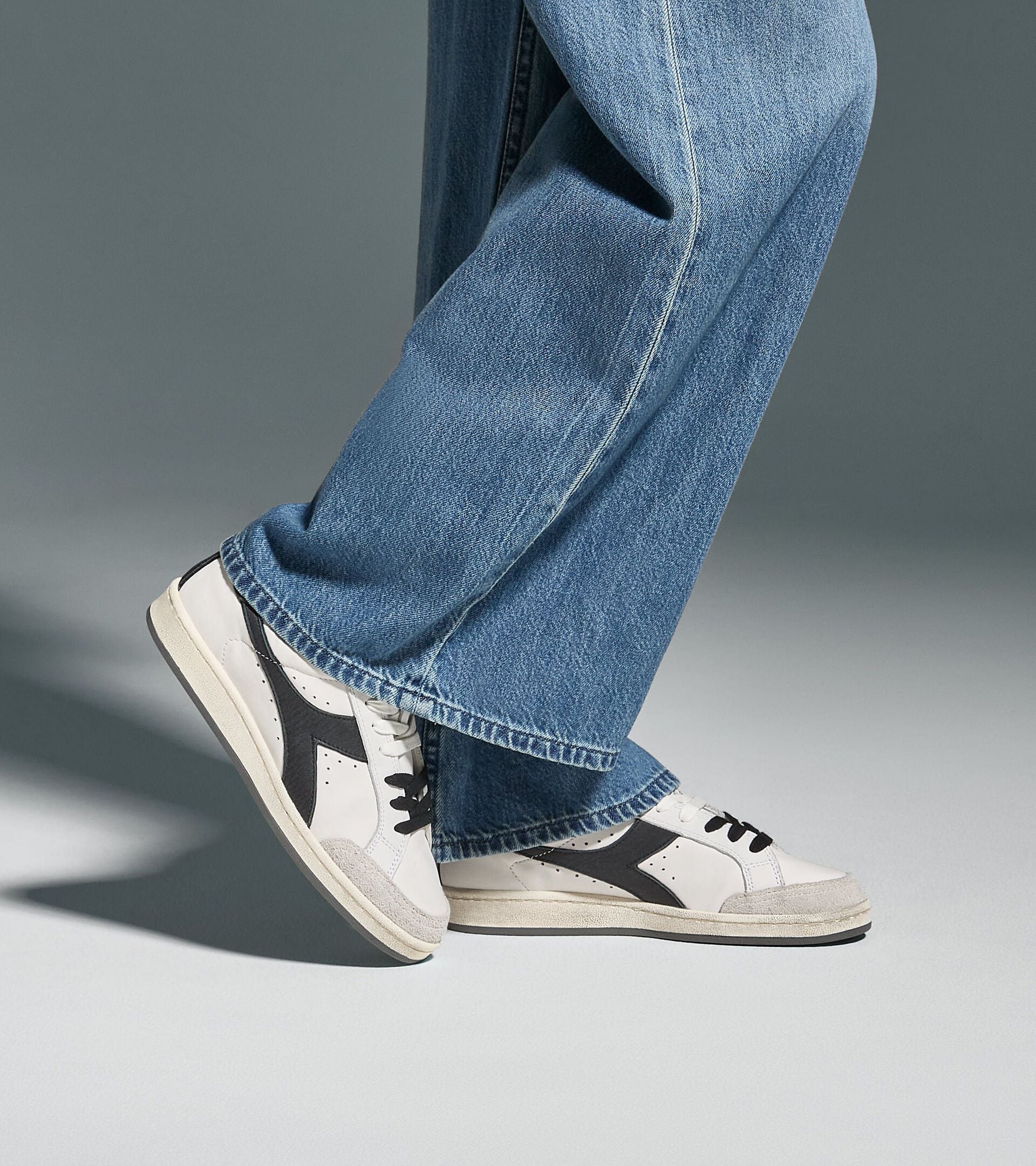Diadora Prestige Used White/Black