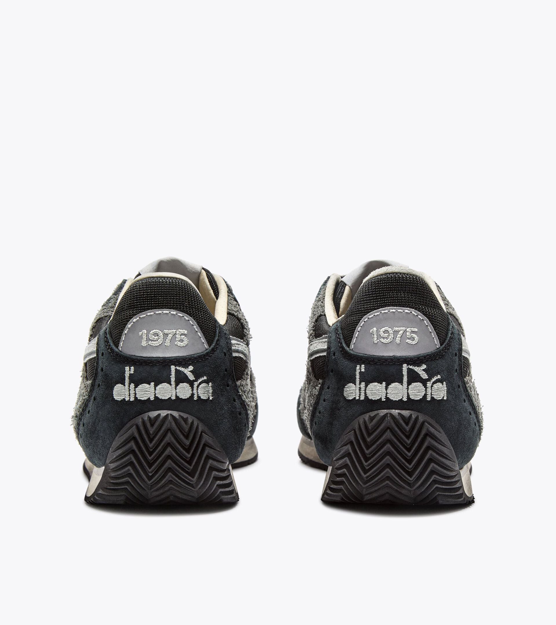Diadora Equipe Revenge Used Black