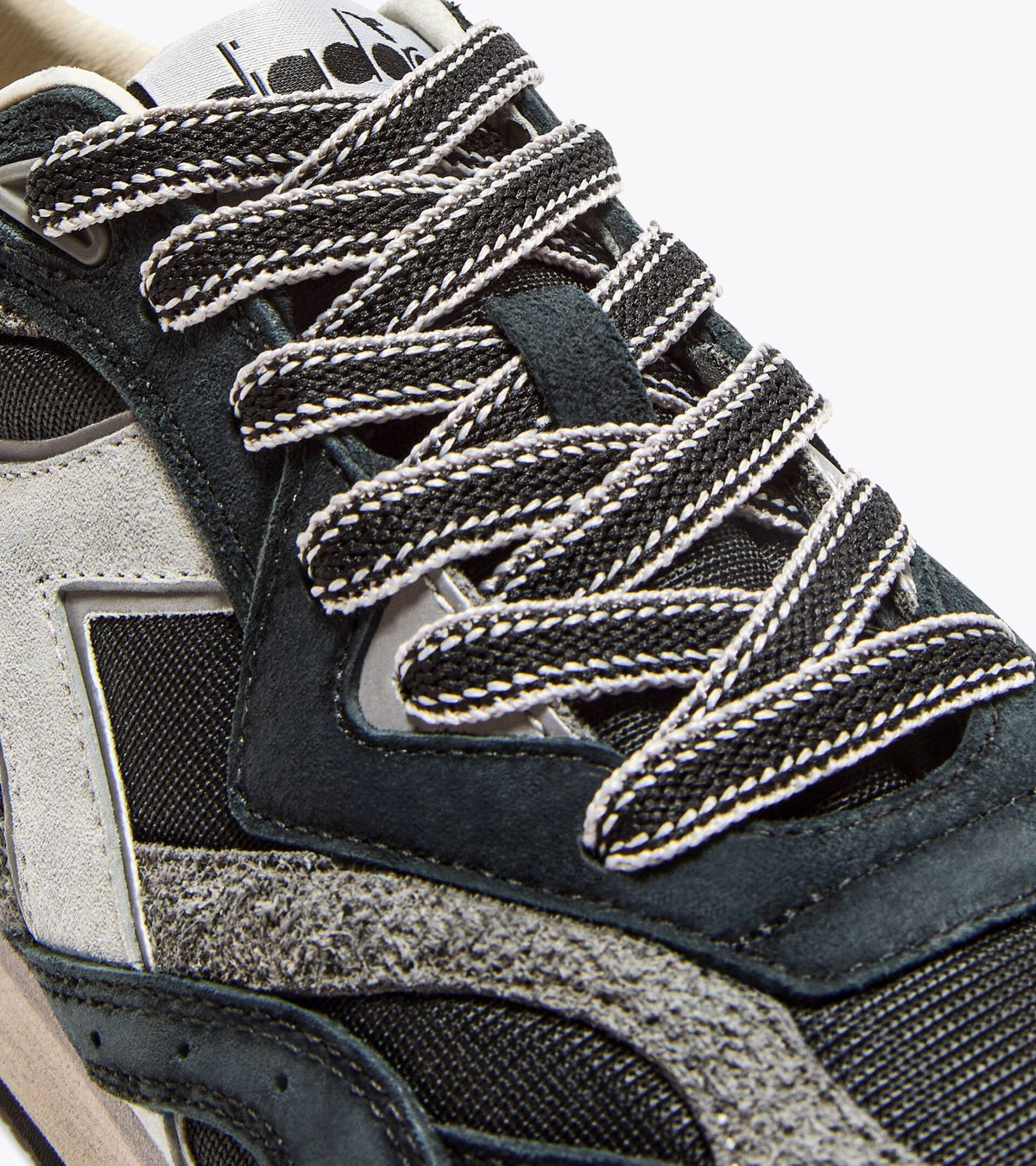 Diadora Equipe Revenge Used Black