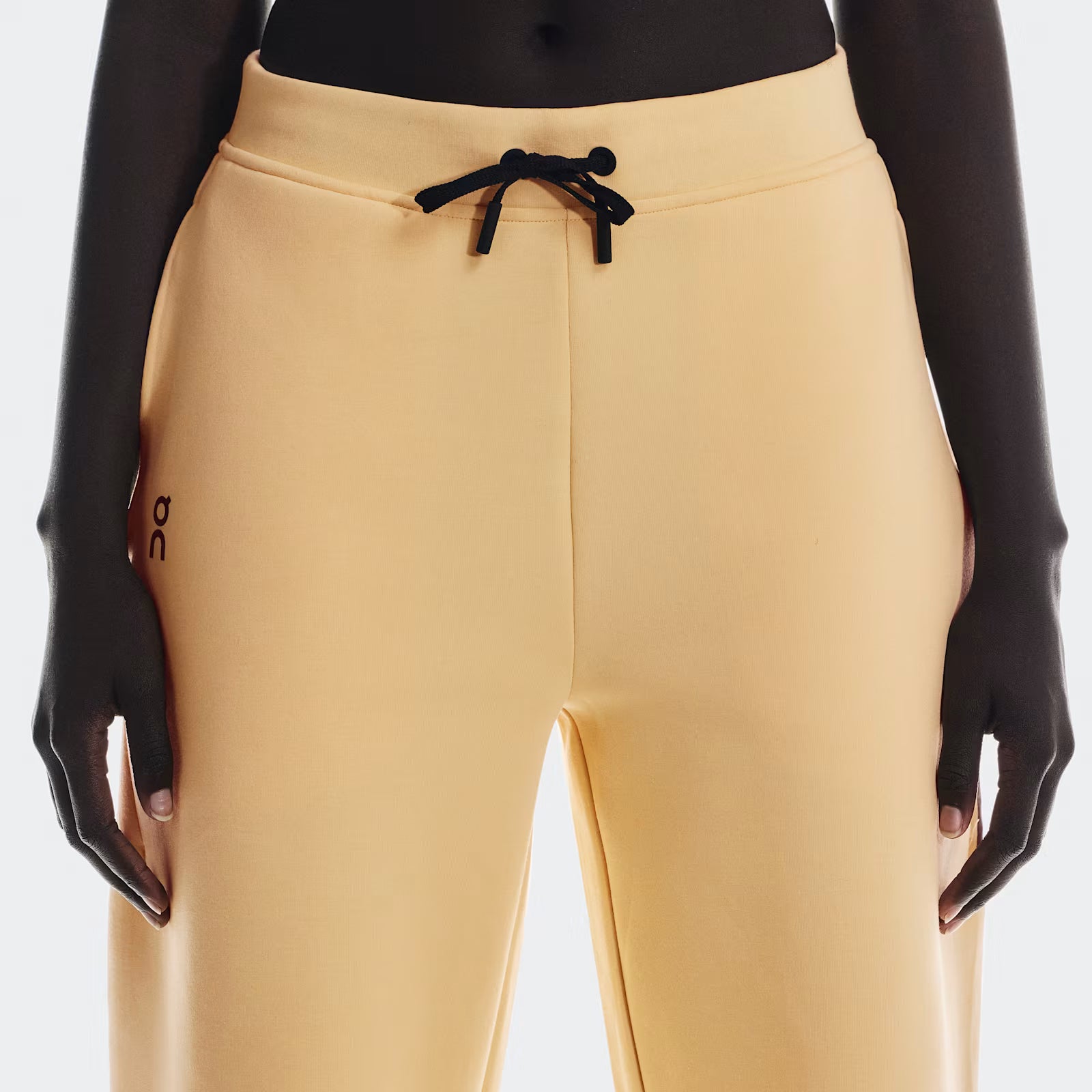 On Focus Tech Sweatpants Nectar (Women'S)