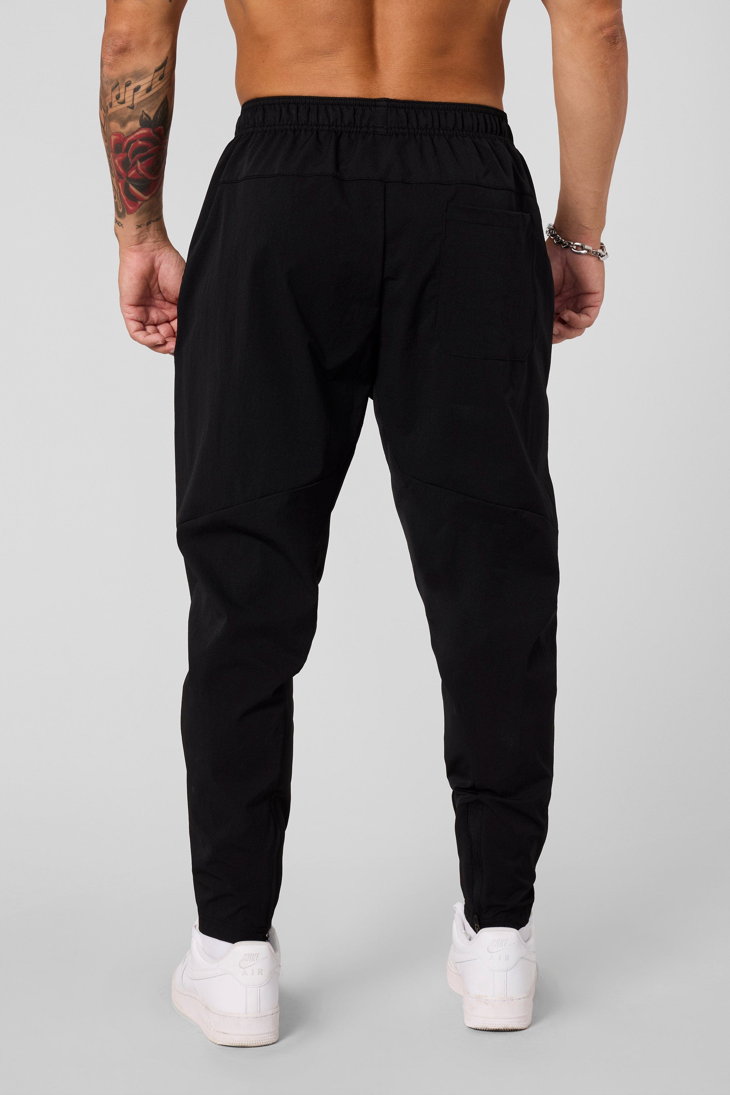 YoungLA 2031 - Tapered Workout Joggers Black
