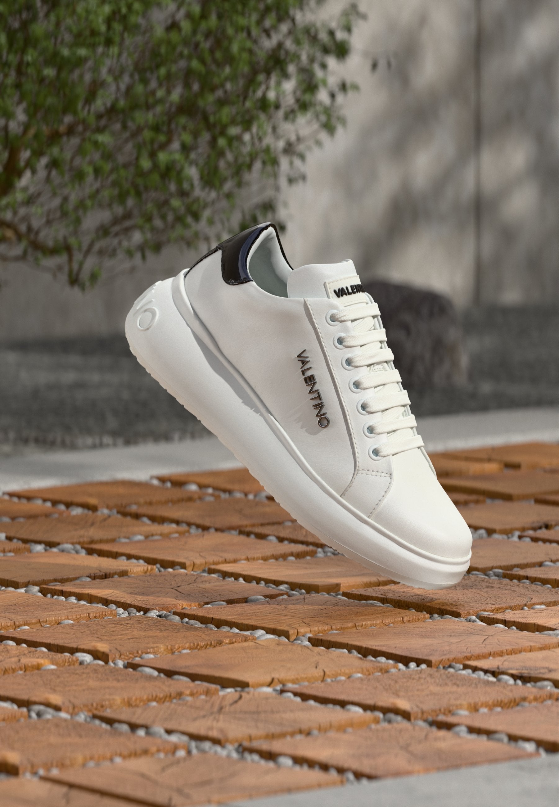 Valentino Jump - Trainers - White/Black