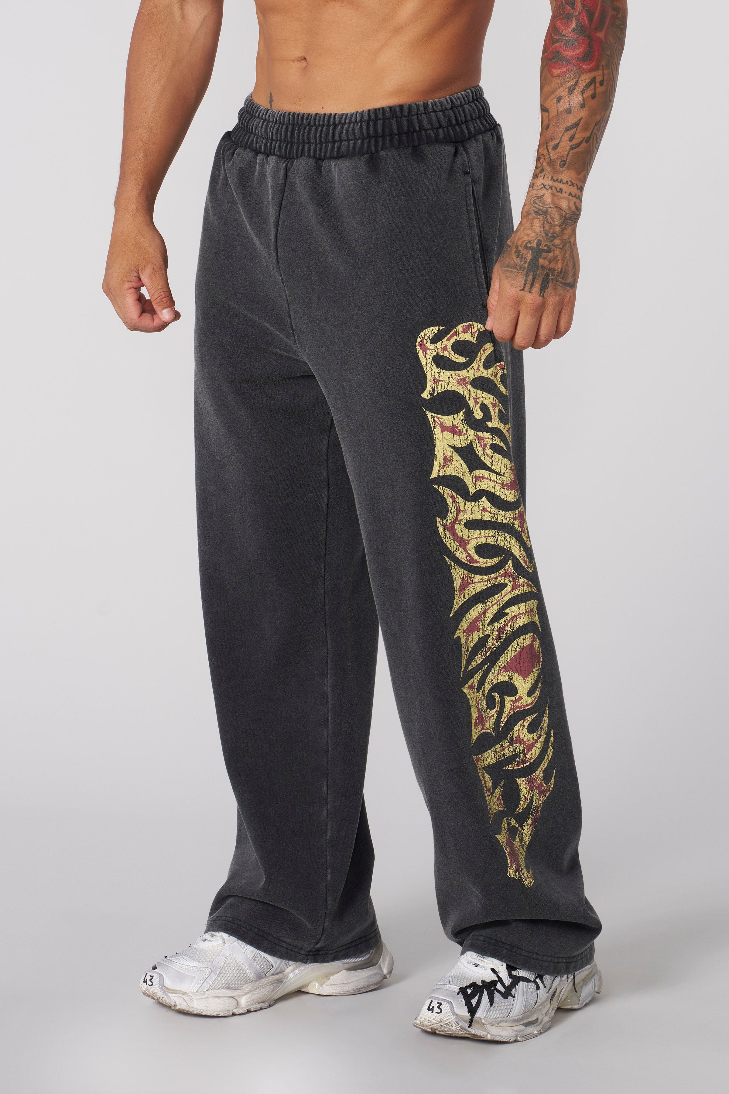 YoungLA 2119 - Inferno Sweats Black Wash