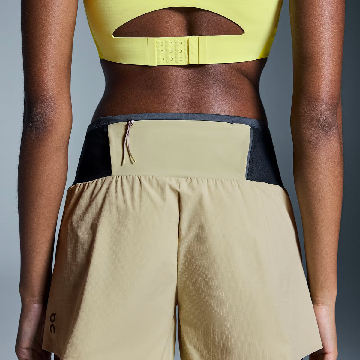 On Ultra Shorts Caper (Women'S)