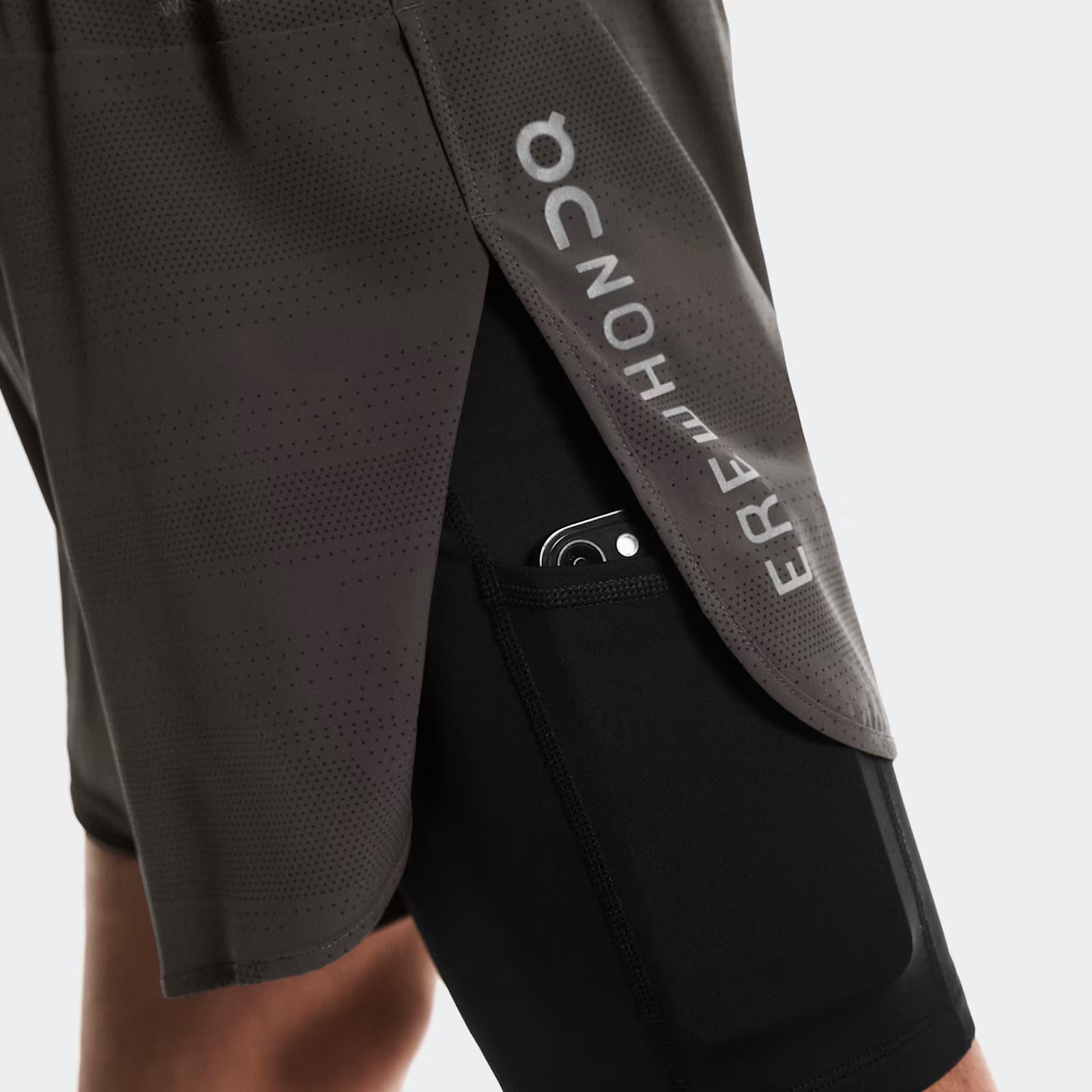 On 2-In-1 Shorts Erewhon Espresso | Black