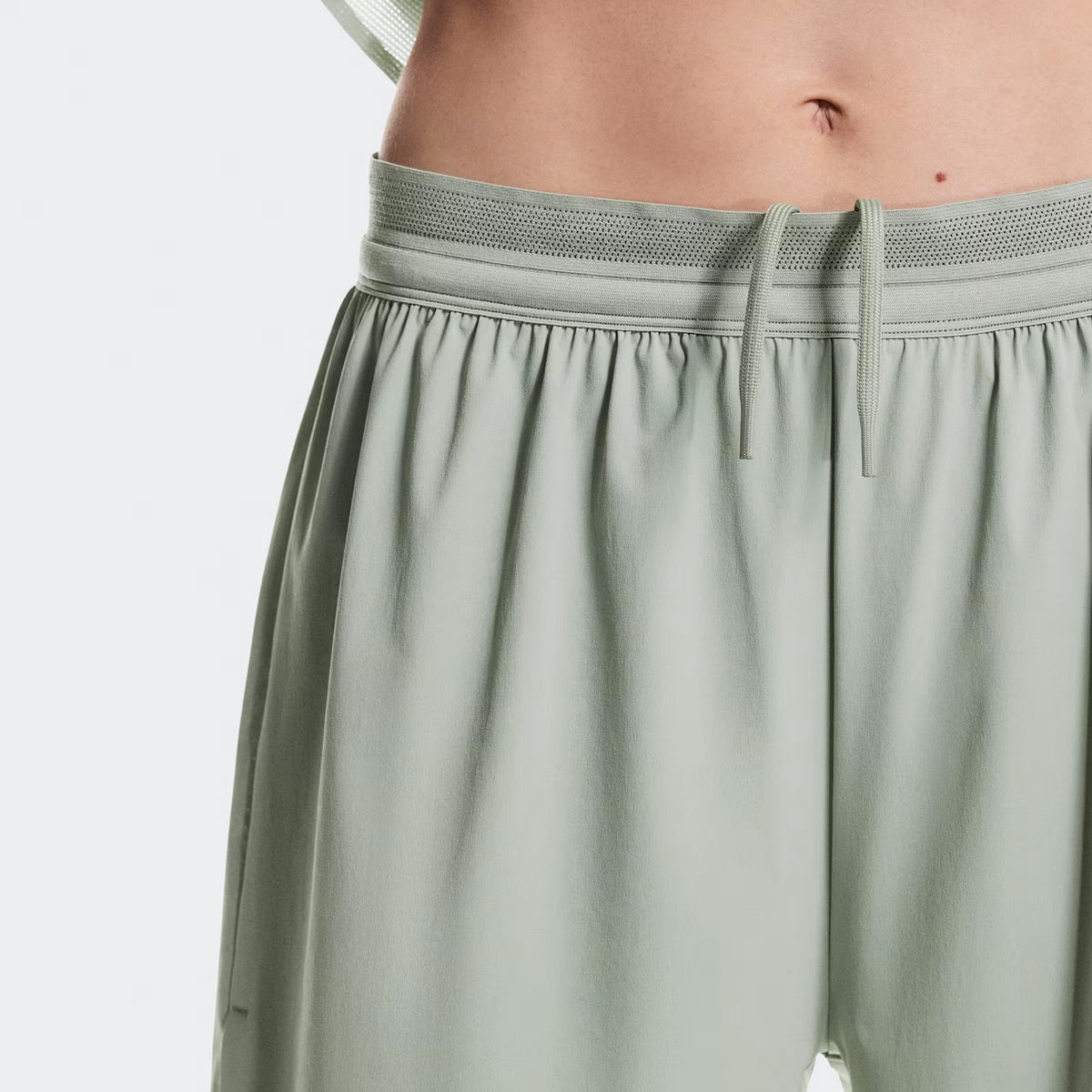 On 5" Performance Shorts Tin (Women'S)