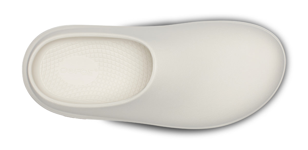 Oofos Men's Clog Chalk