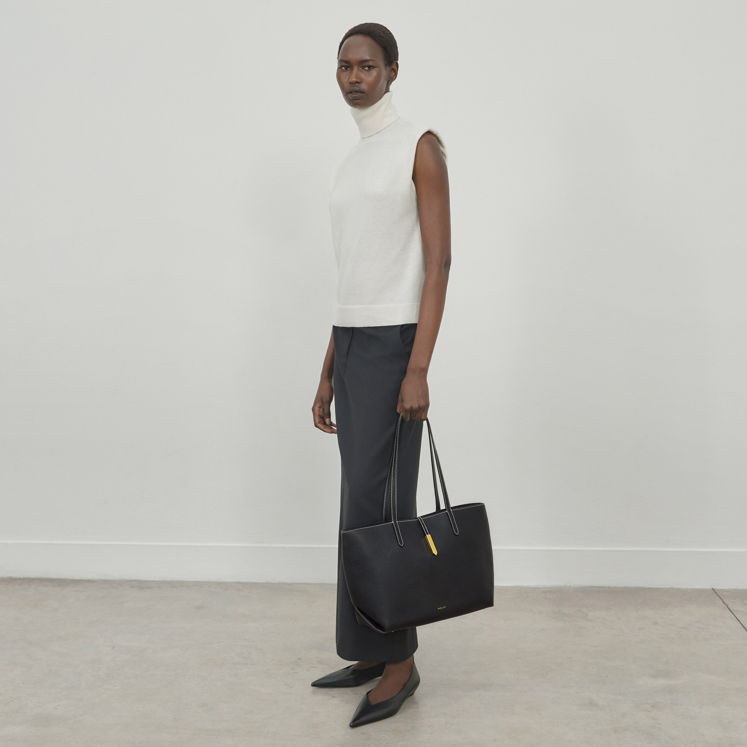 DeMellier The Tokyo Tote black small grain ecru stitching