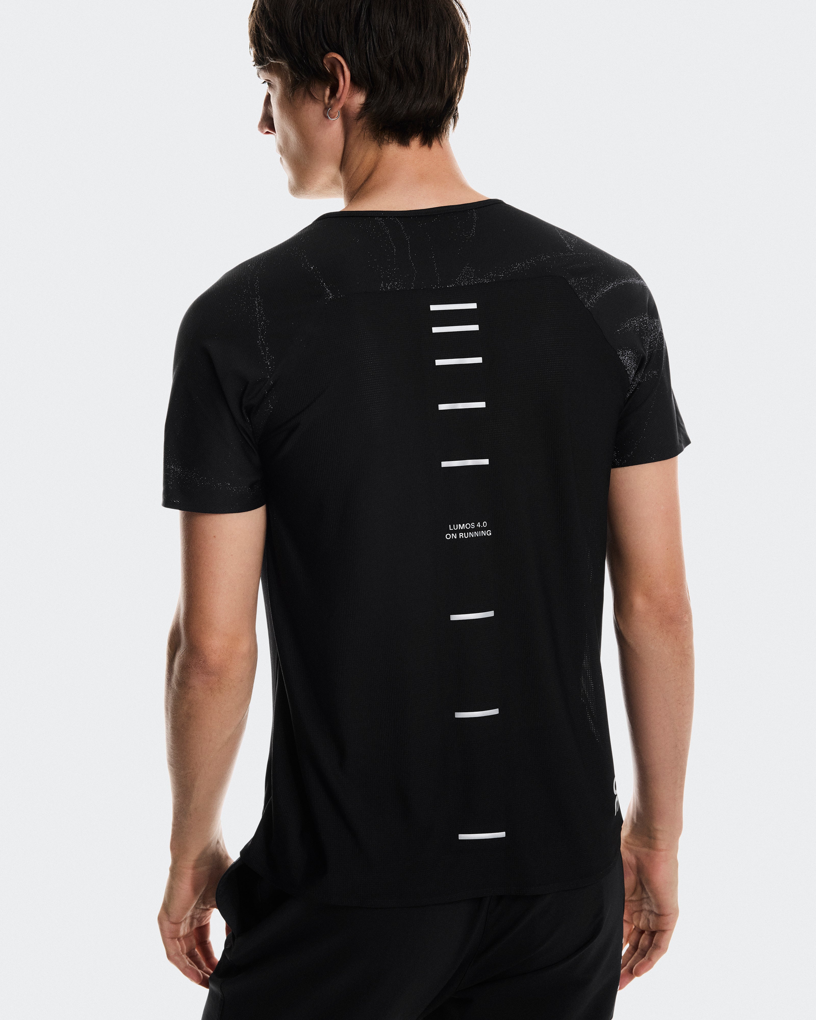 On Performance-T Lumos Black