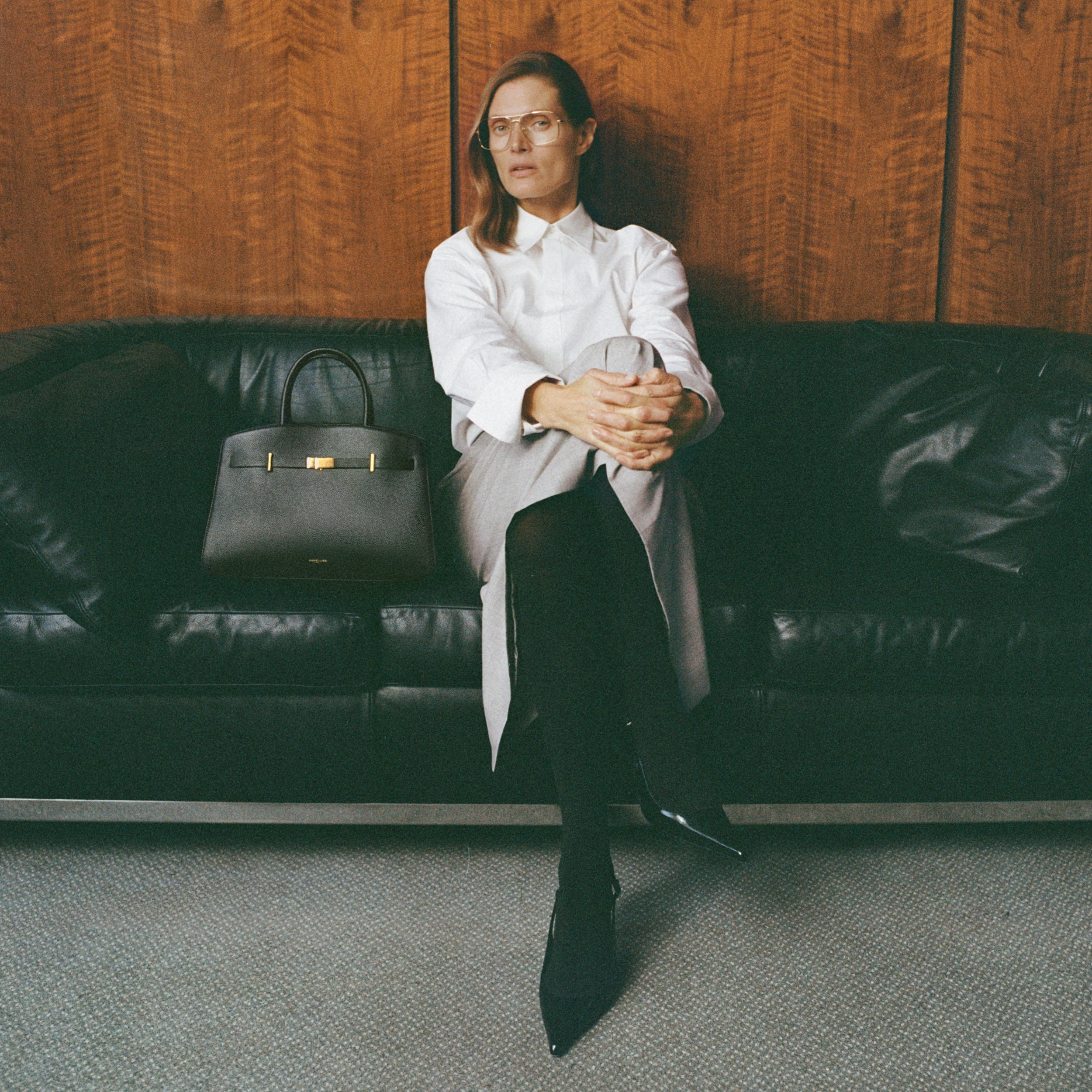 DeMellier The Midi Hudson black small grain