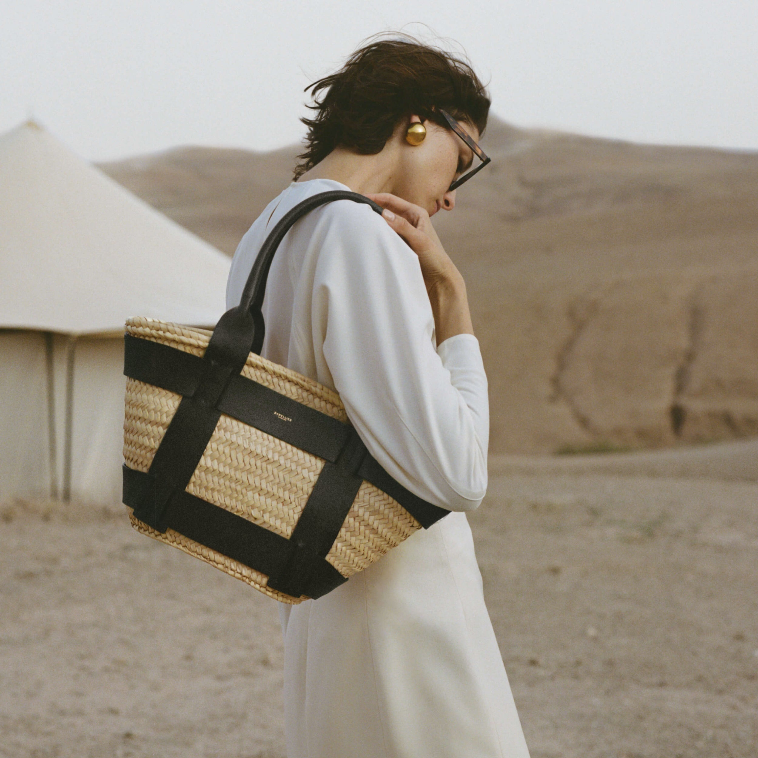 DeMellier The Santorini natural basket black smooth