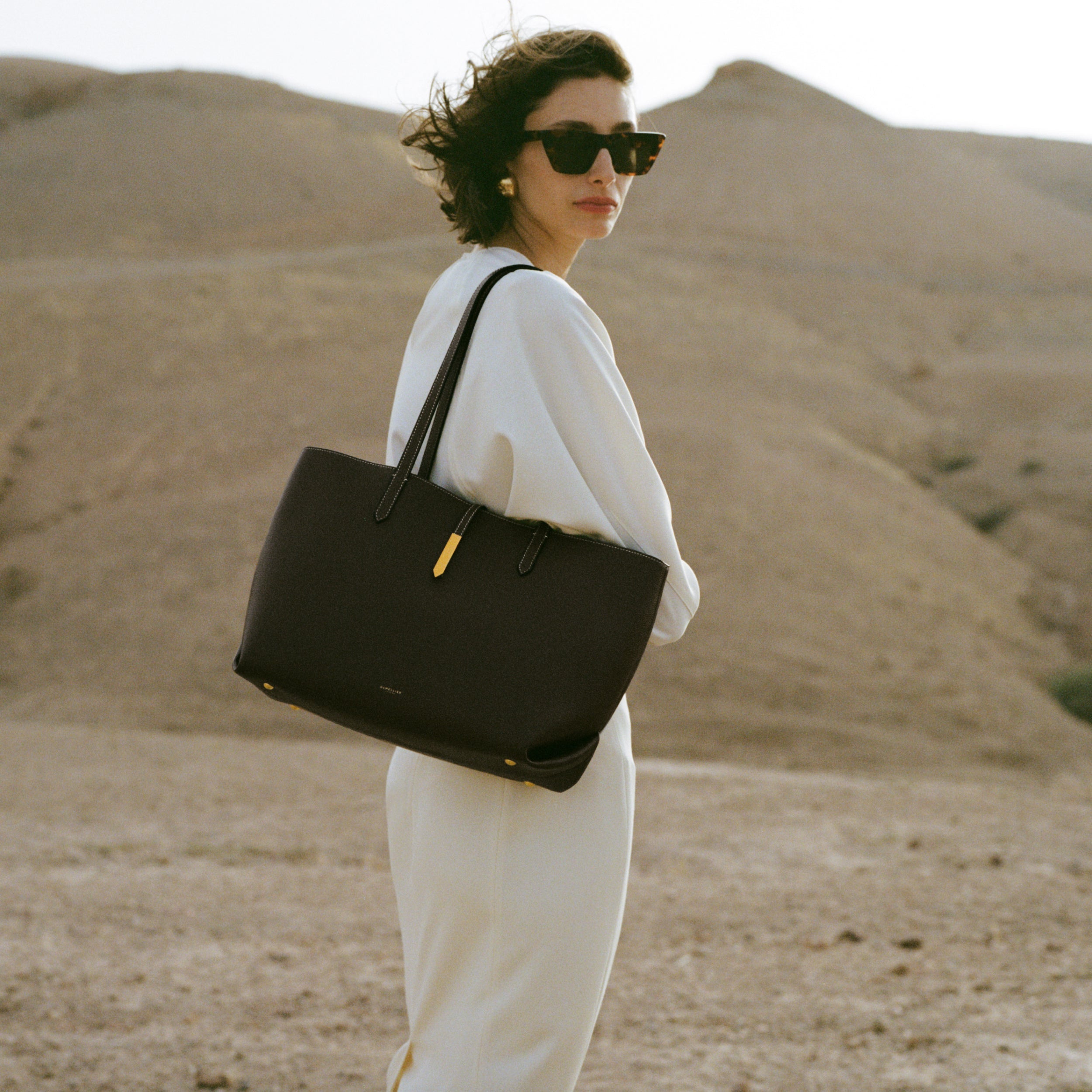 DeMellier The Tokyo Tote black small grain ecru stitching