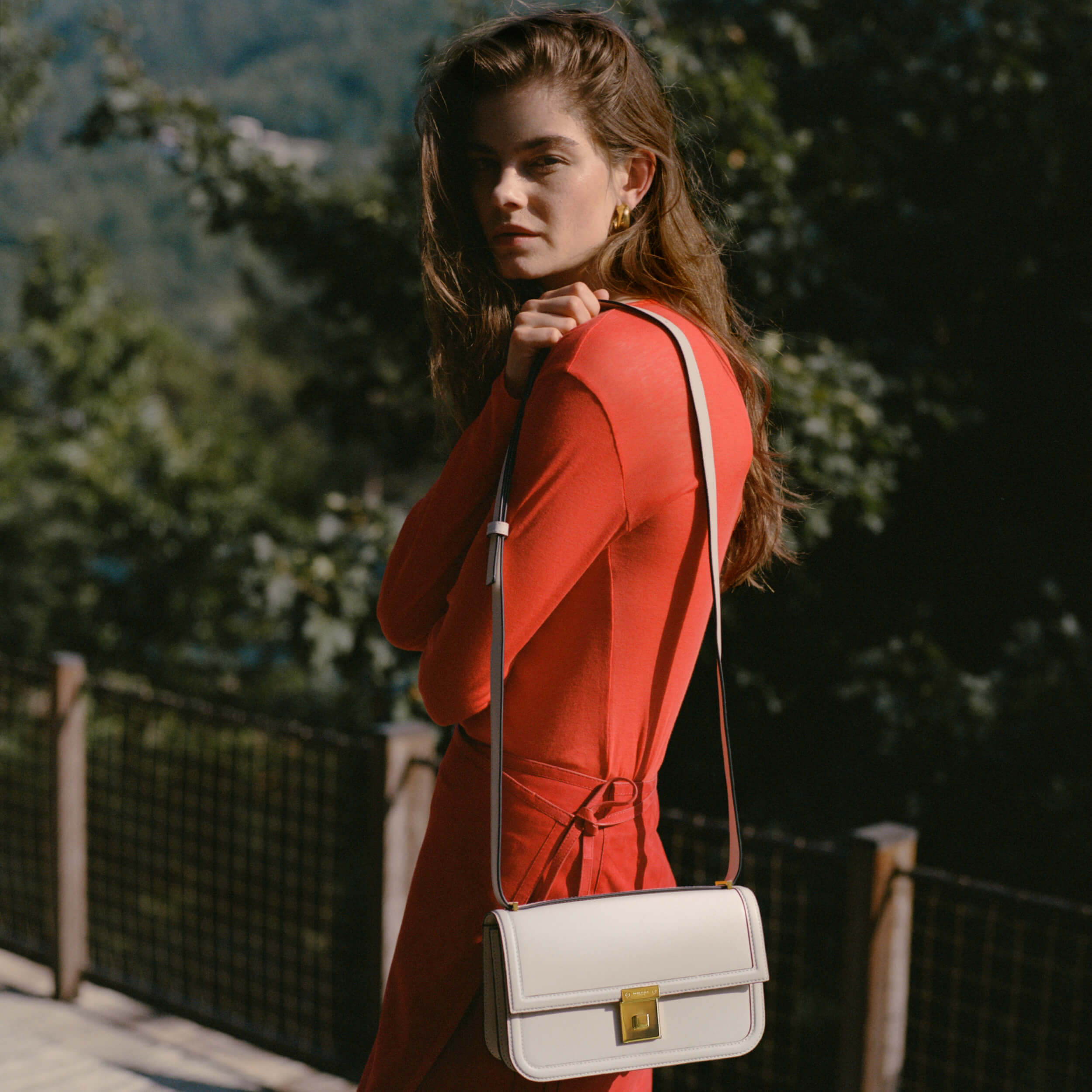 DeMellier The Paris Crossbody off-white smooth